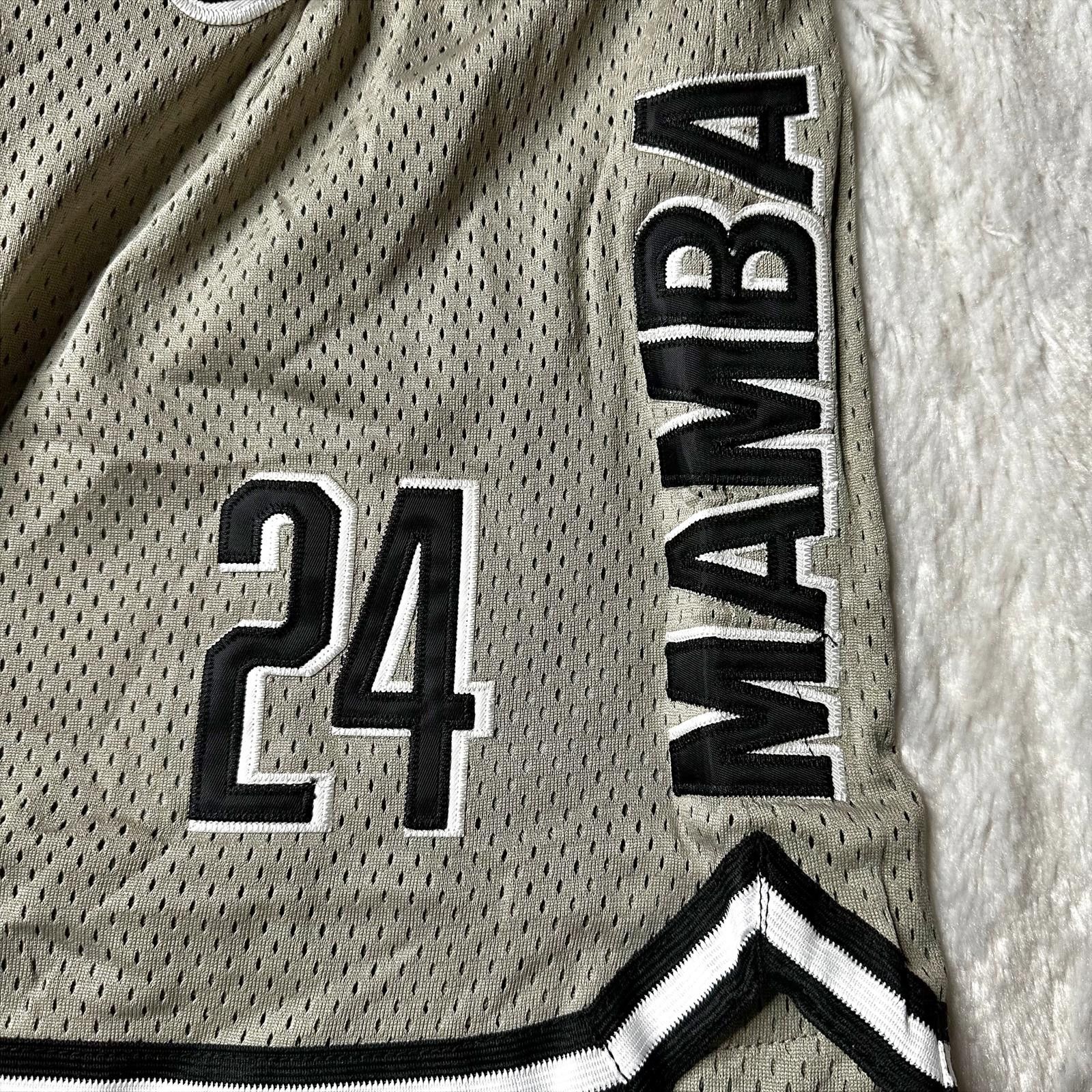Designer NWT Headgear Classics Crenshaw Mamba Basketball Shorts Men S Size US 30 / EU 46 - 4 Thumbnail