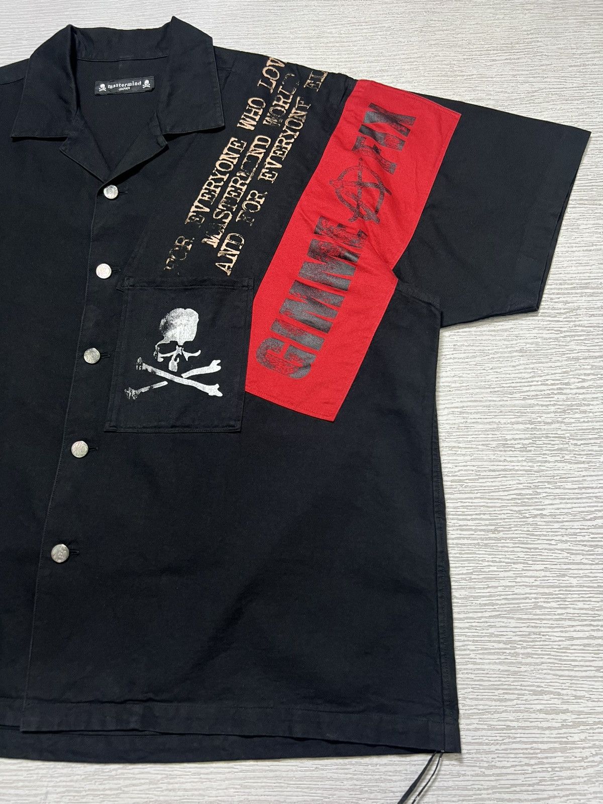Mastermind Japan Mastermind Japan - S/S ‘22 - Boxy Anarchy Short Sleeve Shirt Size US S / EU 44-46 / 1 - 7 Thumbnail