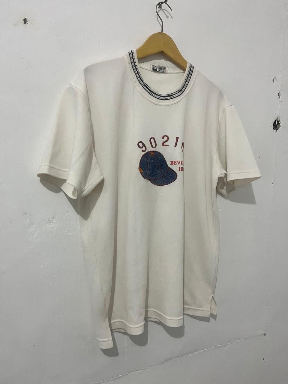 Japanese Brand Beverly Hills 90210 White T-Shirt Size US L / EU 52-54 / 3 - 5 Thumbnail