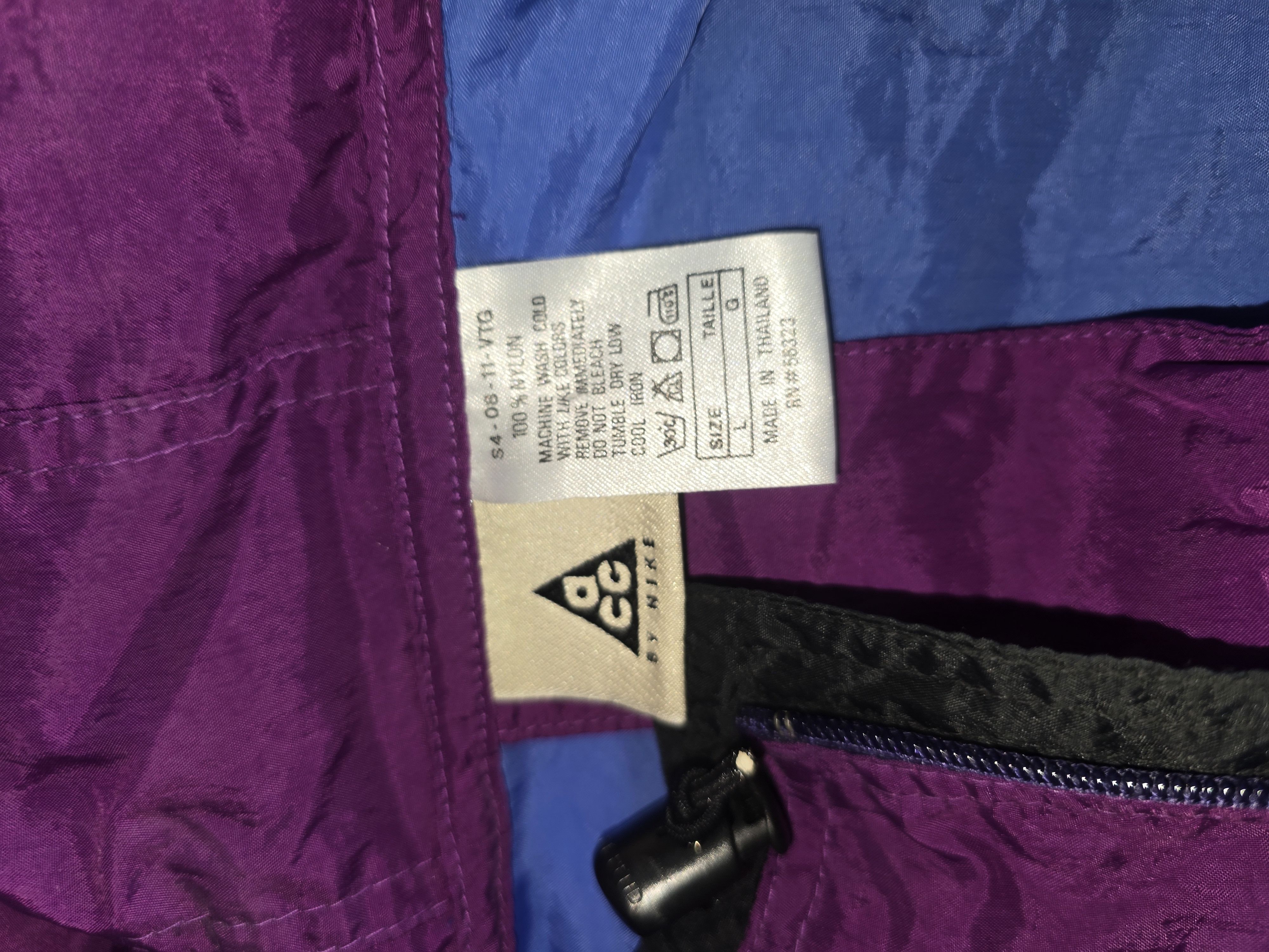 Nike ACG Vintage 90s Nike ACG Windbreaker with pouch and hood Size US L / EU 52-54 / 3 - 3 Thumbnail