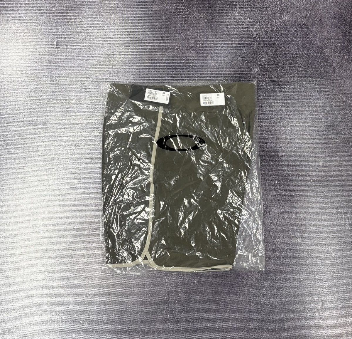 Oakley Oakley Solid Boardshort 18" NWT Men’s Swim Shorts Dark Brush Size US 38 / EU 54 - 2 Thumbnail