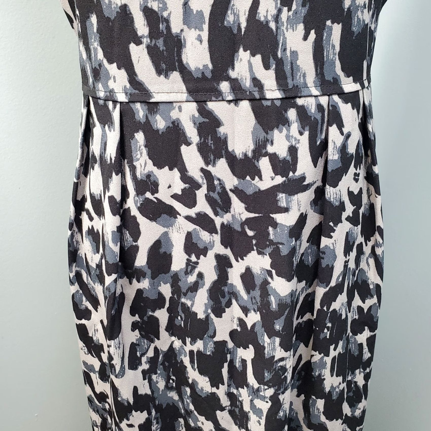 Loft LOFT Ann Taylor Women's Sheath Dress 8 Multi Animal Print Pleated Waist Back Zip Midi Sleeveless Shirt? Size M / US 6-8 / IT 42-44 - 4 Thumbnail