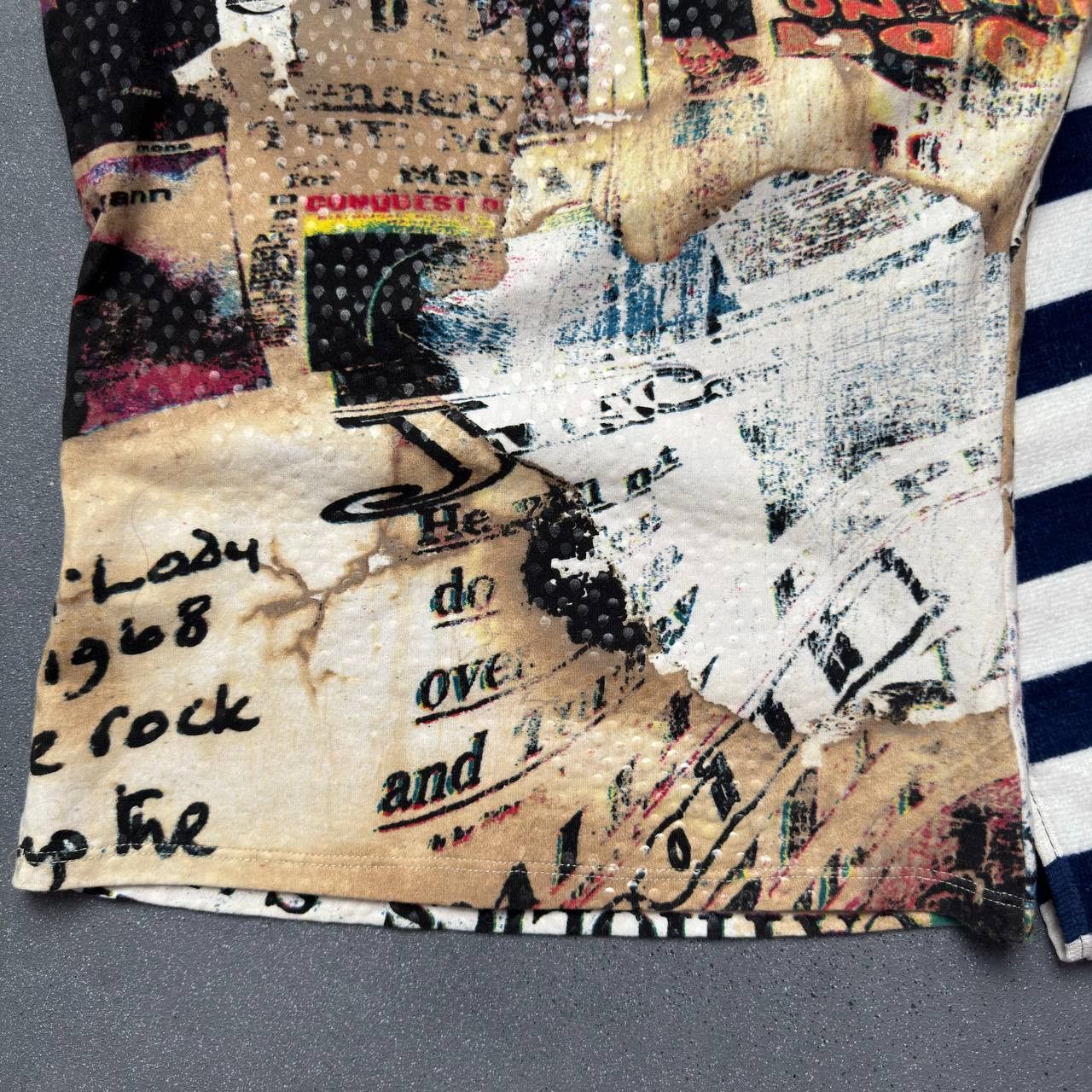 Just Cavalli × Vintage Just Cavalli Vintage Gazette Printed Tank Top Size S / US 4 / IT 40 - 11 Thumbnail