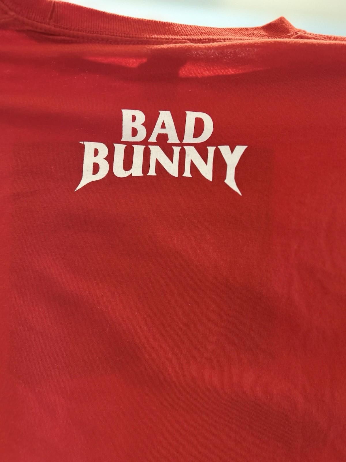 Gildan Bad Bunny Pop Cartoon Long-Sleeve Hot Topic T-Shirt Sz Med Size US M / EU 48-50 / 2 - 4 Thumbnail