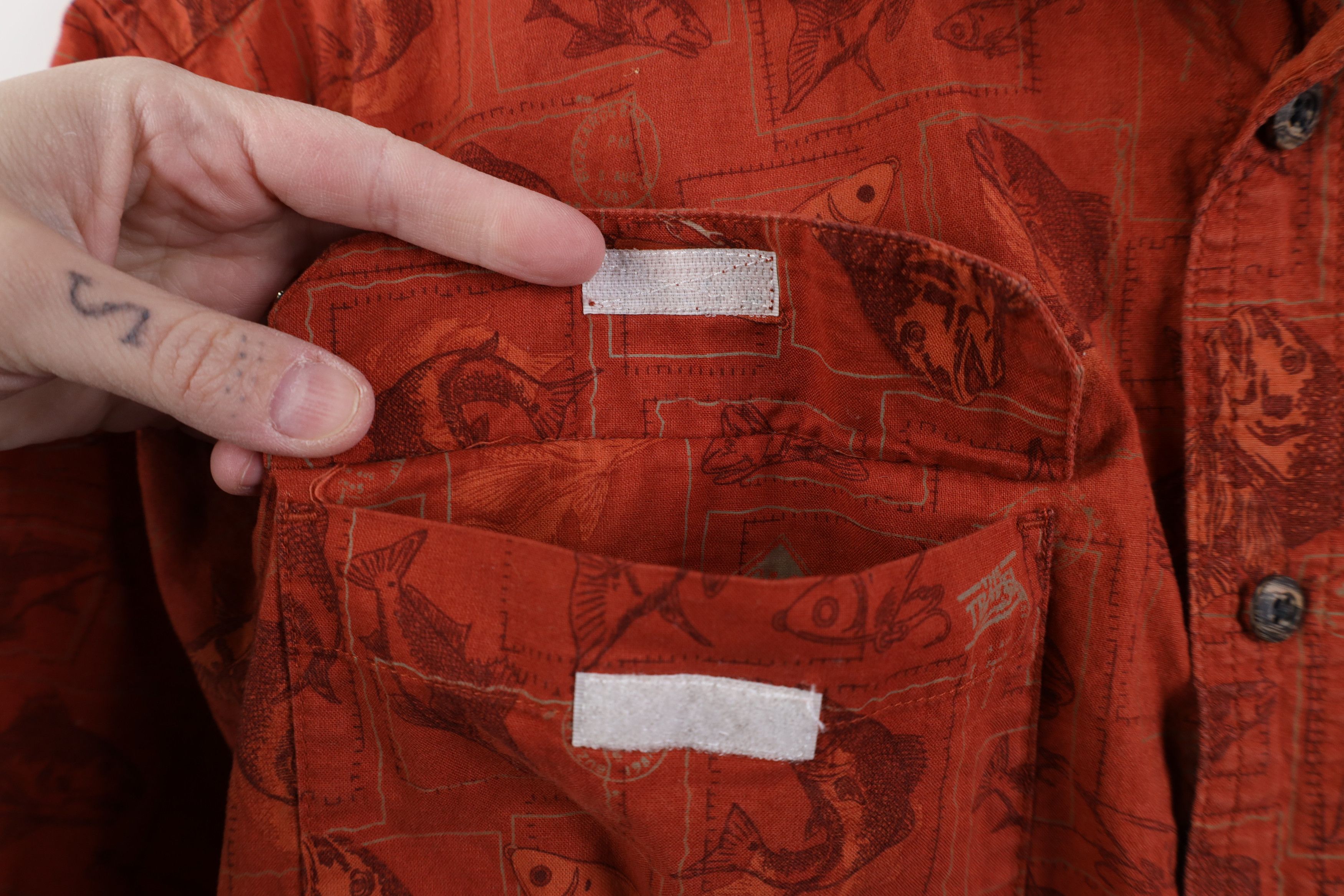 Cabelas Vintage Cabelas Fishing Lure All Over Print Button Shirt Size US L / EU 52-54 / 3 - 5 Thumbnail