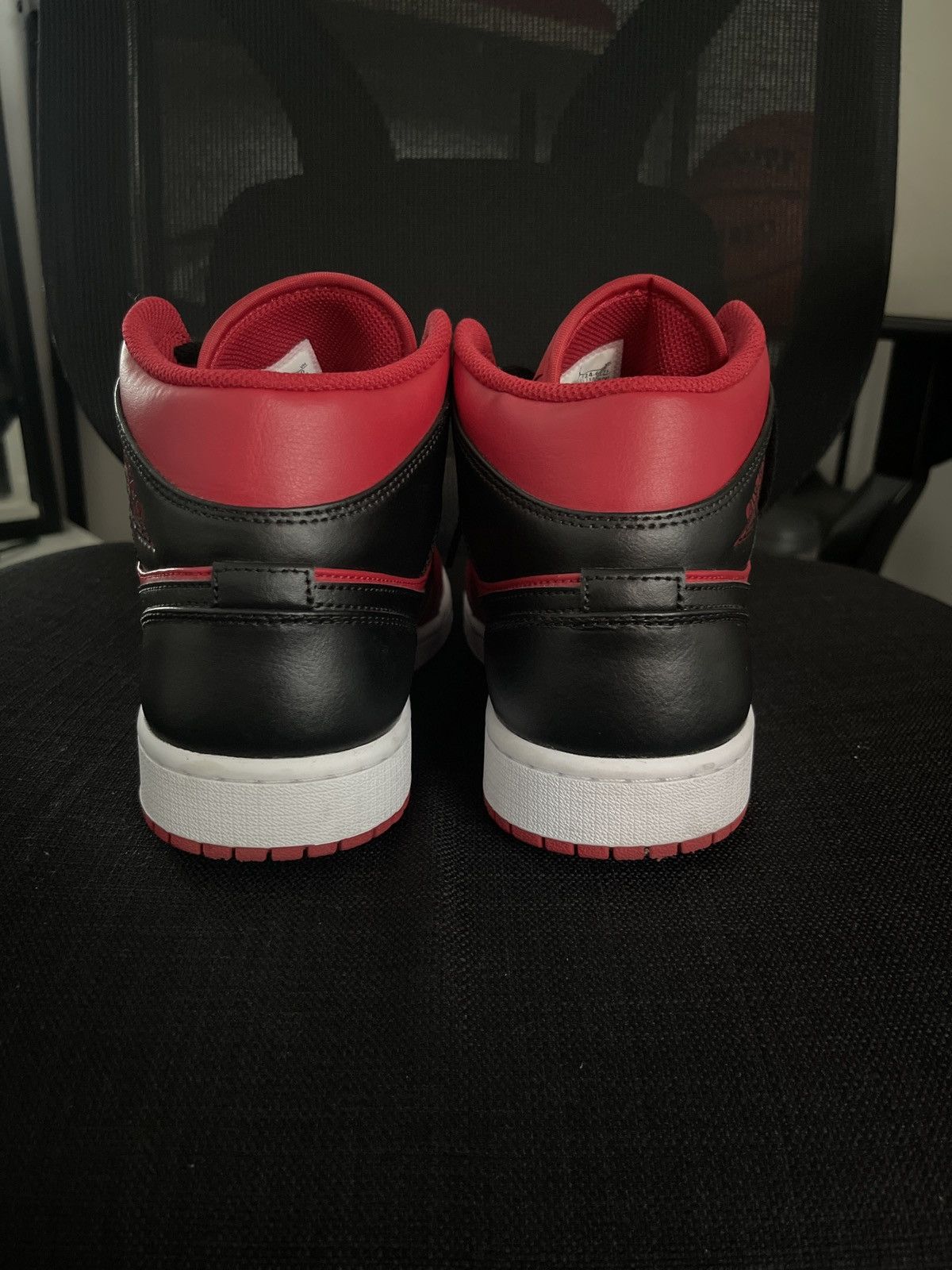 Jordan Brand × Nike Air Jordan 1 Mid Size US 9 / EU 42 - 4 Thumbnail