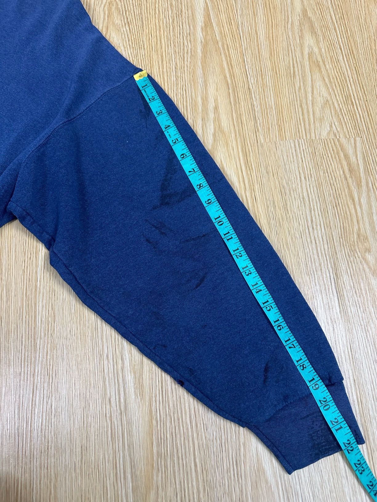 Fruit Of The Loom × Vintage Vintage Plain FOTL Distressed Faded Crewneck A298 Size US XL / EU 56 / 4 - 4 Thumbnail