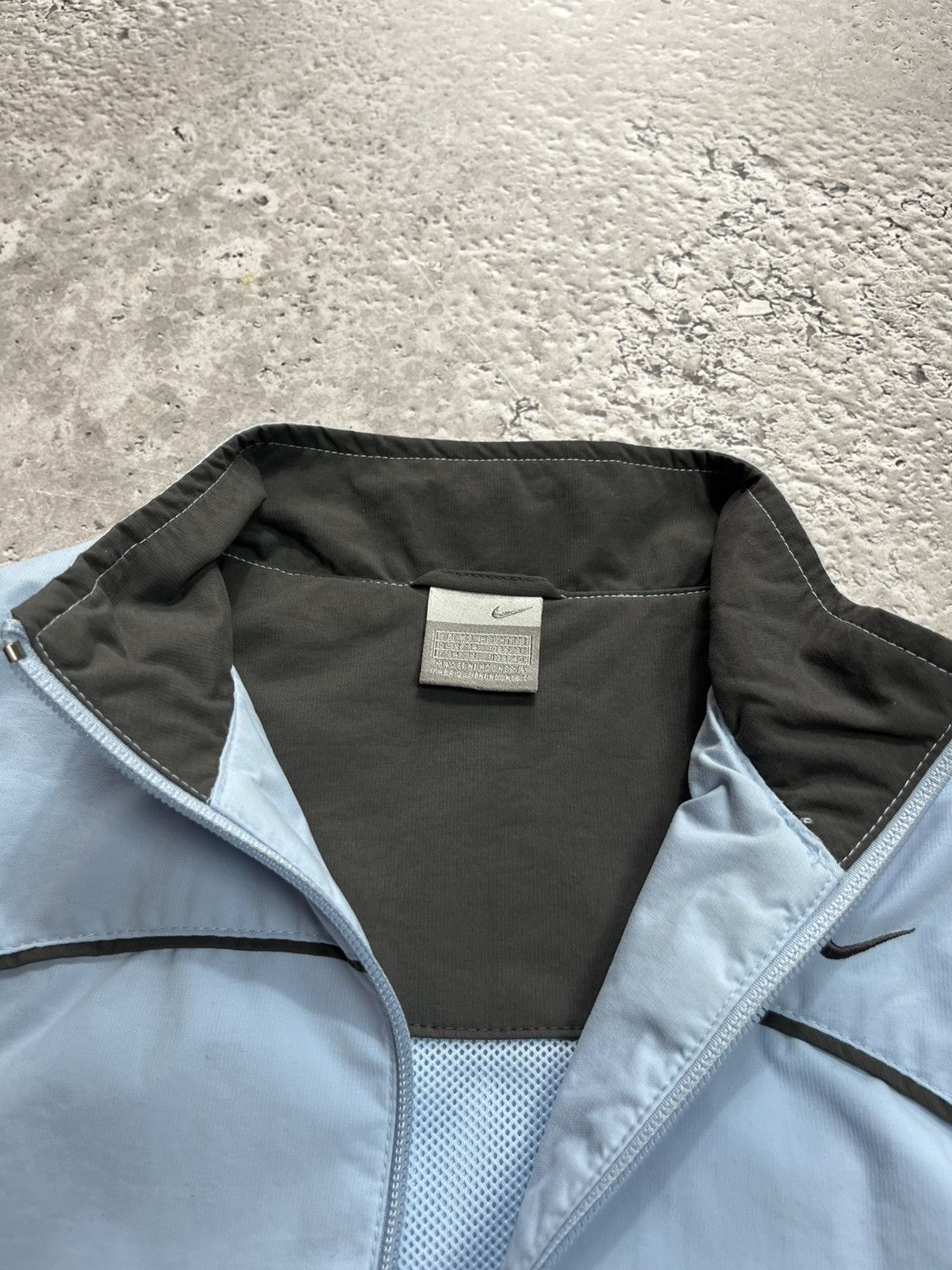 Nike Vintage Nike Women’s Light Blue Windbreaker Jacket Size XS / US 0-2 / IT 36-38 - 9 Thumbnail
