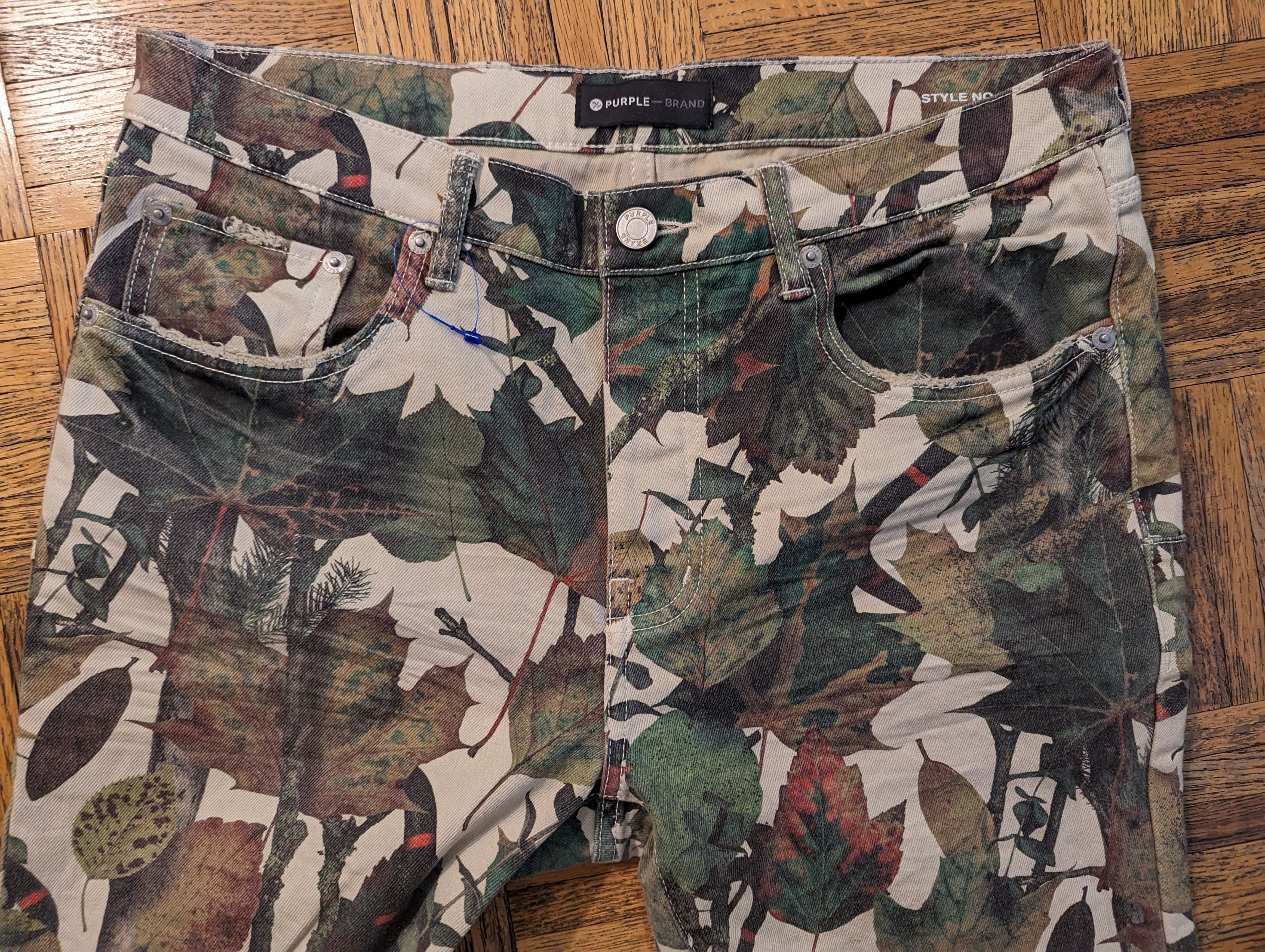 Purple Brand Leaf-print jeans Size US 33 - 7 Thumbnail