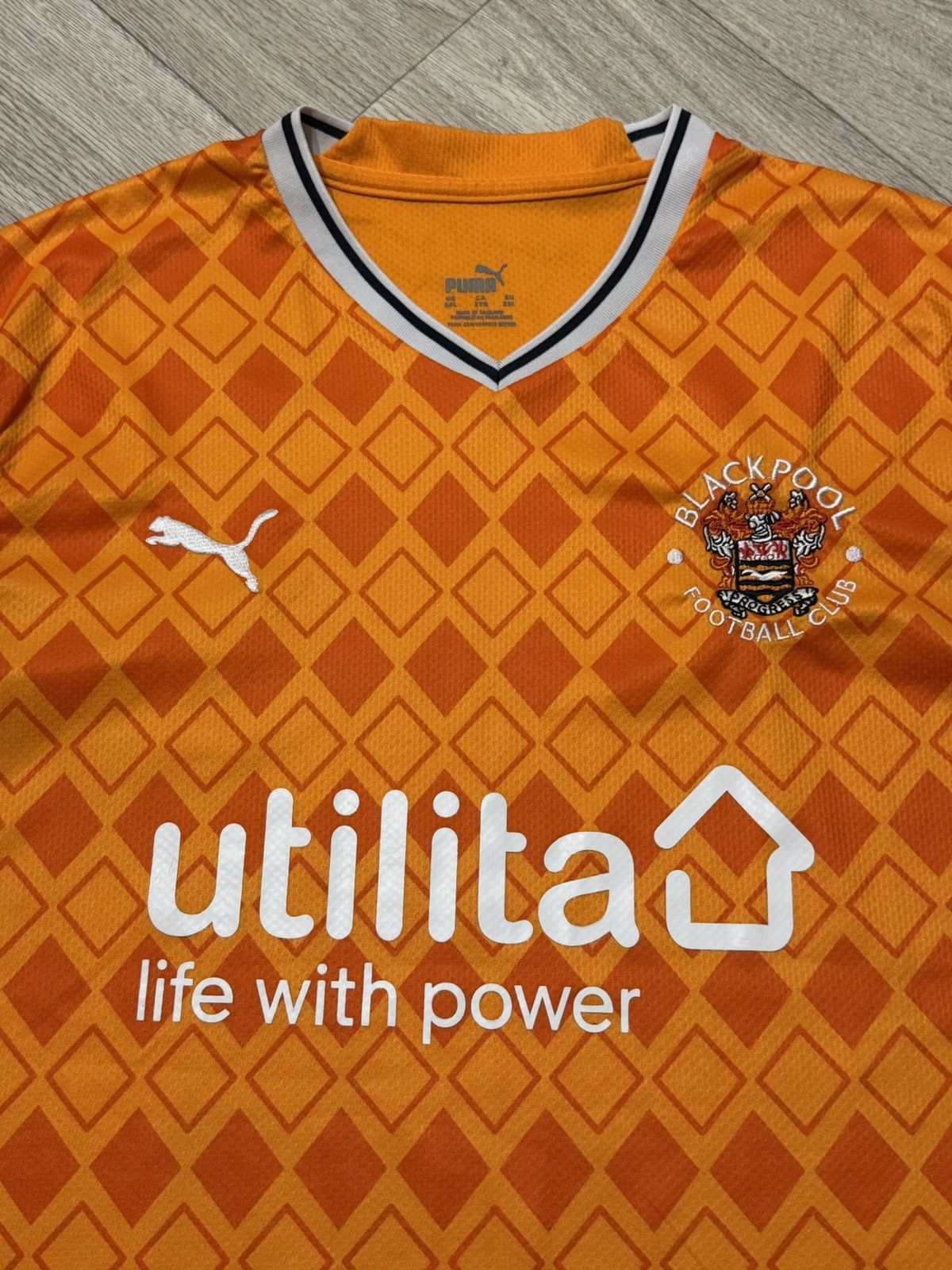 Puma 🔷Puma Blackpool 2022/23/24 Soccer jersey🔷 Size US XXL / EU 58 / 5 - 4 Thumbnail