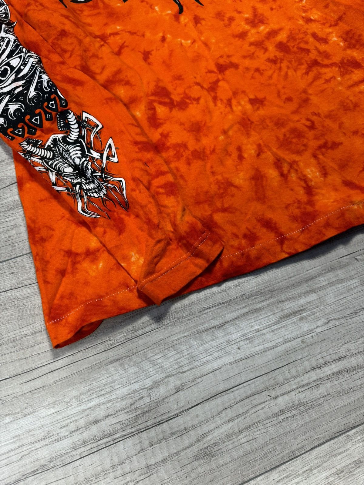 Vintage Y2K Tribal Graphic Long Sleeve Tie Dye Tattoo Nu Metal Style Size US XL / EU 56 / 4 - 4 Thumbnail