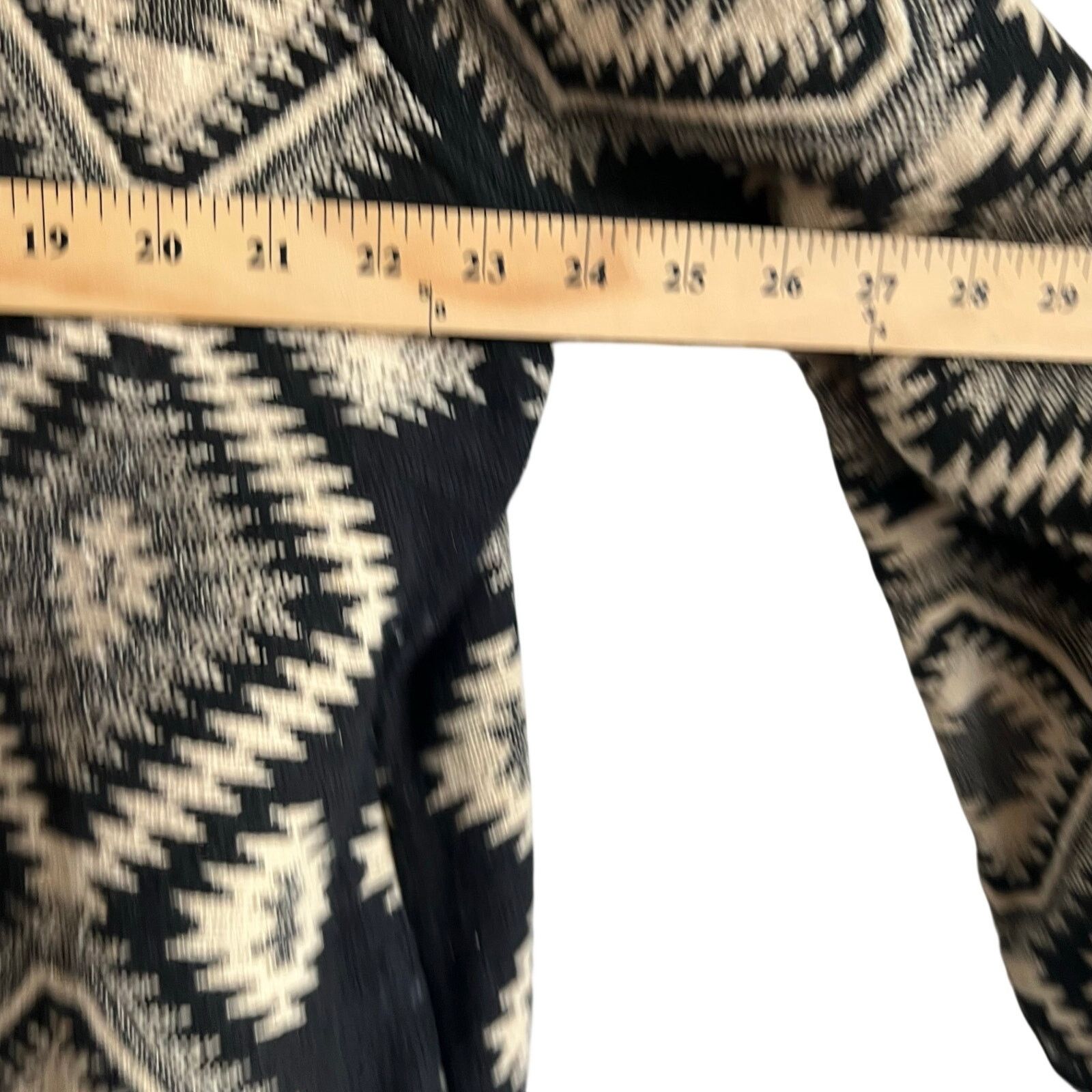 Other Vintage Jane Ashley Cross Knit Aztec black N White Jacket XL Size US XL / EU 56 / 4 - 6 Thumbnail
