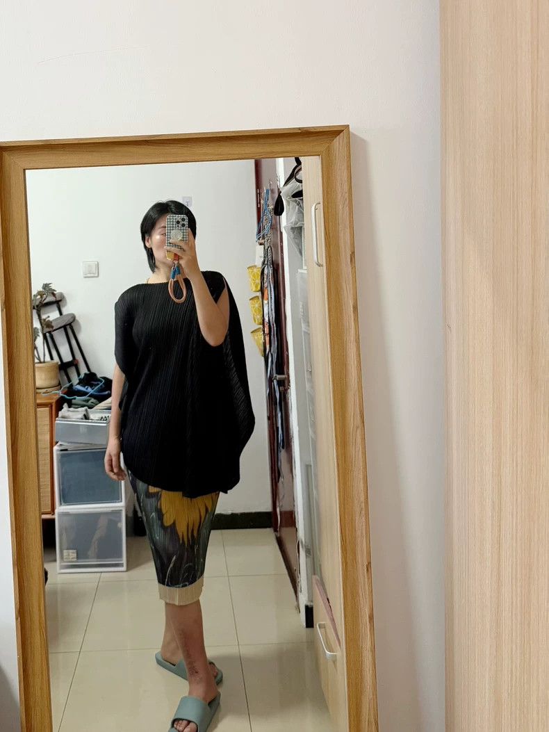 Issey Miyake Issey Miyake size:5 Black pleated round top Size XS / US 0-2 / IT 36-38 - 7 Thumbnail