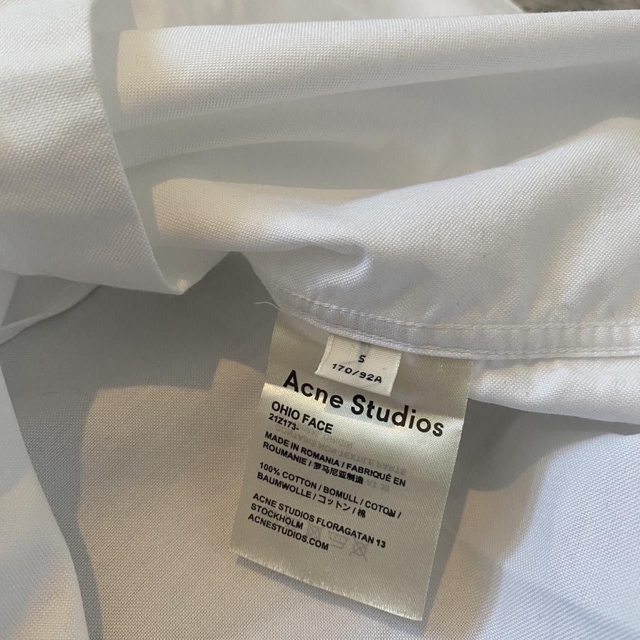 Acne Studios Acne Studios White button-up shirt with red logo Size US S / EU 44-46 / 1 - 6 Thumbnail