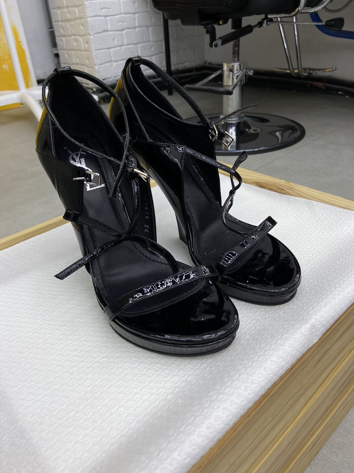 Yves Saint Laurent Yves Saint Laurent Heels Size US 8 / IT 38 - 1 Thumbnail