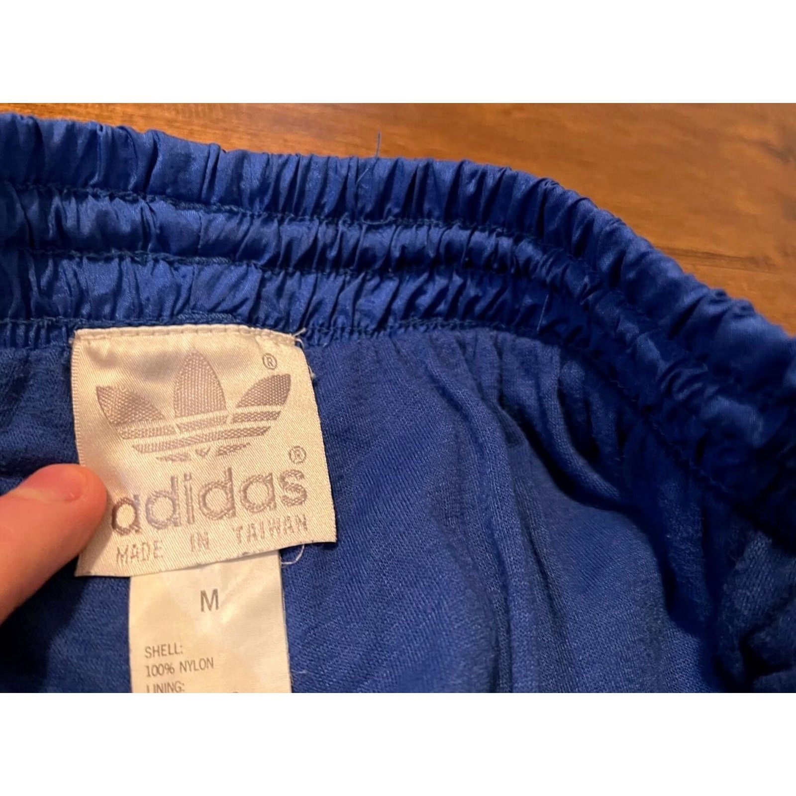 Adidas VINTAGE Adidas Blue Lined Athletic Gym Track Pants Mens Medium M Size US 31 - 4 Thumbnail