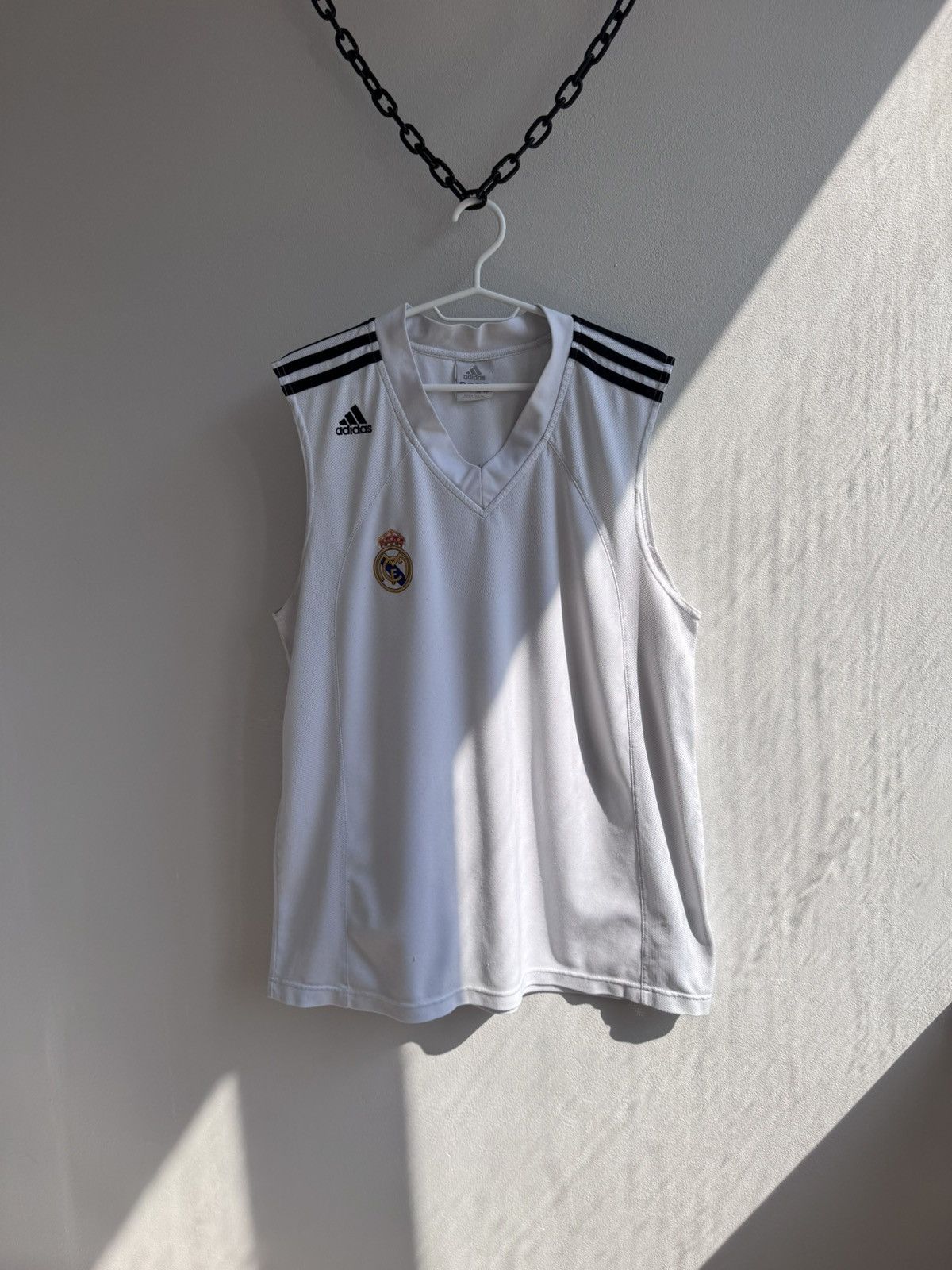 Adidas REAL MADRID 2003 2004 FOOTBALL SOCCER JERSEY SHIRT VEST Size US L / EU 52-54 / 3 - 1 Thumbnail