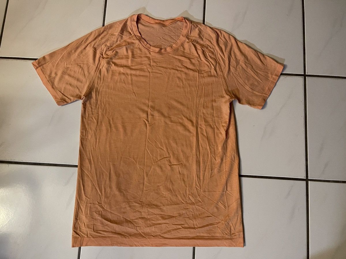 Lululemon Lululemon Mens Orange Movement Is Medicine T-Shirt Medium Size US M / EU 48-50 / 2 - 1 Thumbnail