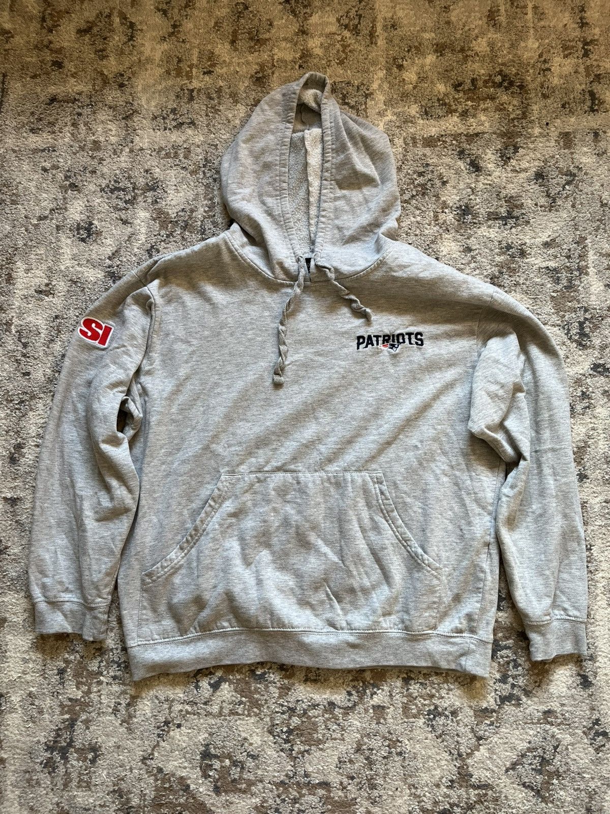 Dunbrooke Sports Illustrated NE Patriots Light Grey Hoodie Youth Large Size US L / EU 52-54 / 3 - 1 Thumbnail