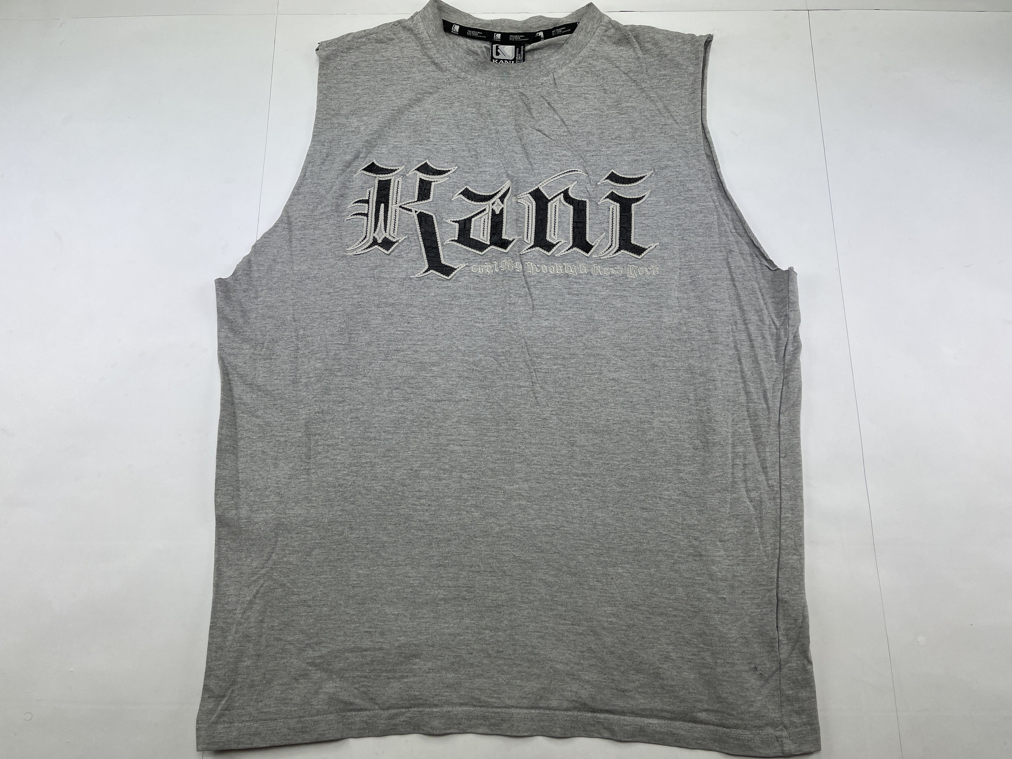 Karl Kani Karl Kani t-shirt, vintage 90s, 1990s hip hop, tank, size L Size US L / EU 52-54 / 3 - 1 Thumbnail