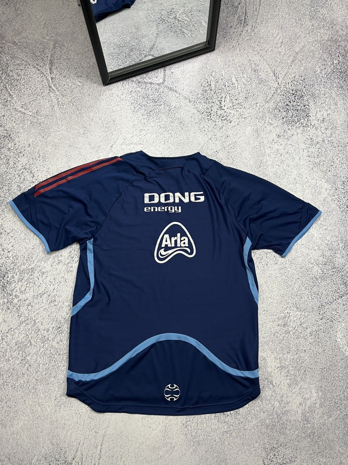 Adidas Adidas Denmark 2007 Soccer Training Jersey Football Shirt Size US L / EU 52-54 / 3 - 13 Thumbnail