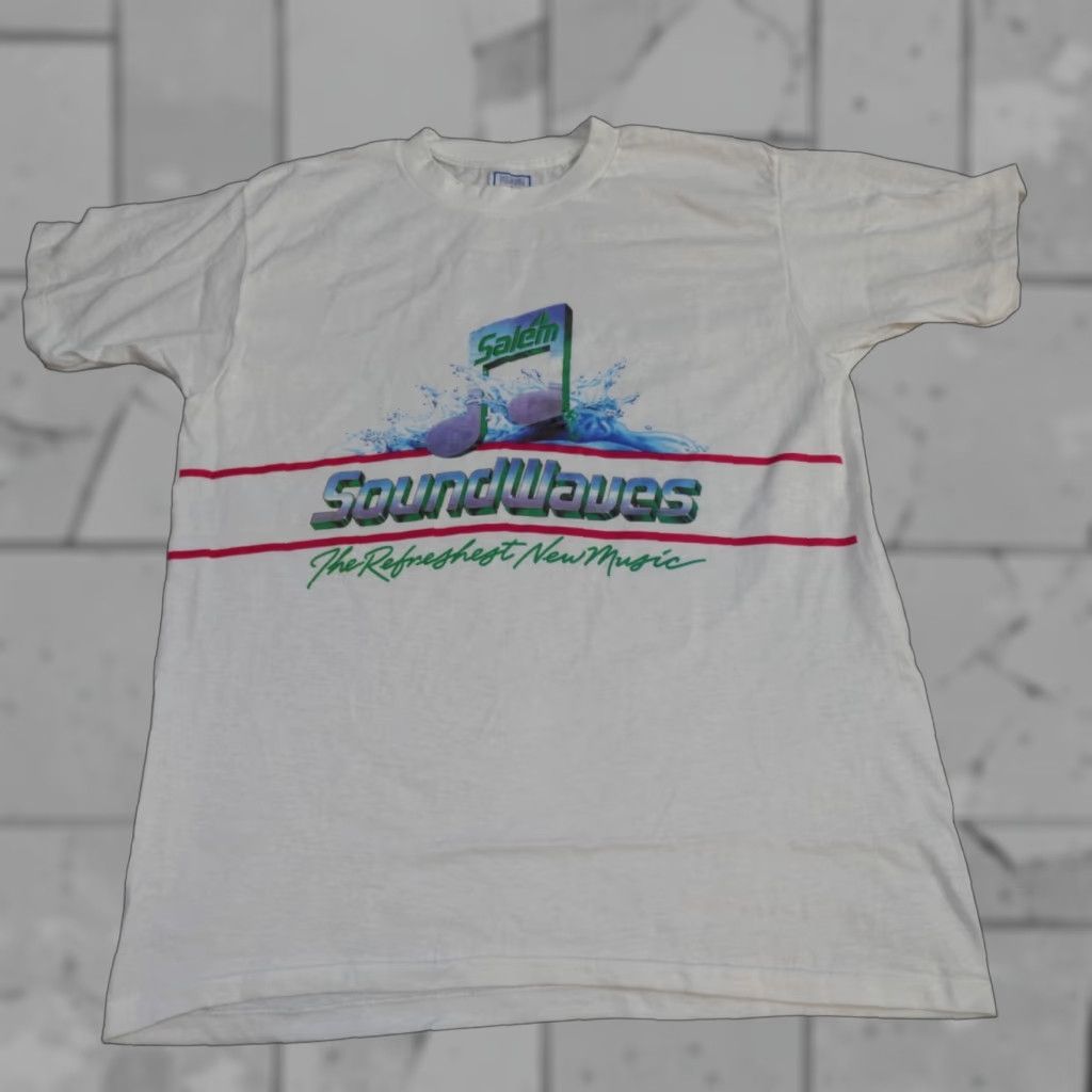 Vintage VINTAGE Salem Shirt T-Shirt M White USA Graphic Print 90s Men Crew Neck Short Sleeve Cotton Jersey Regular Size Size US M / EU 48-50 / 2 - 1 Thumbnail