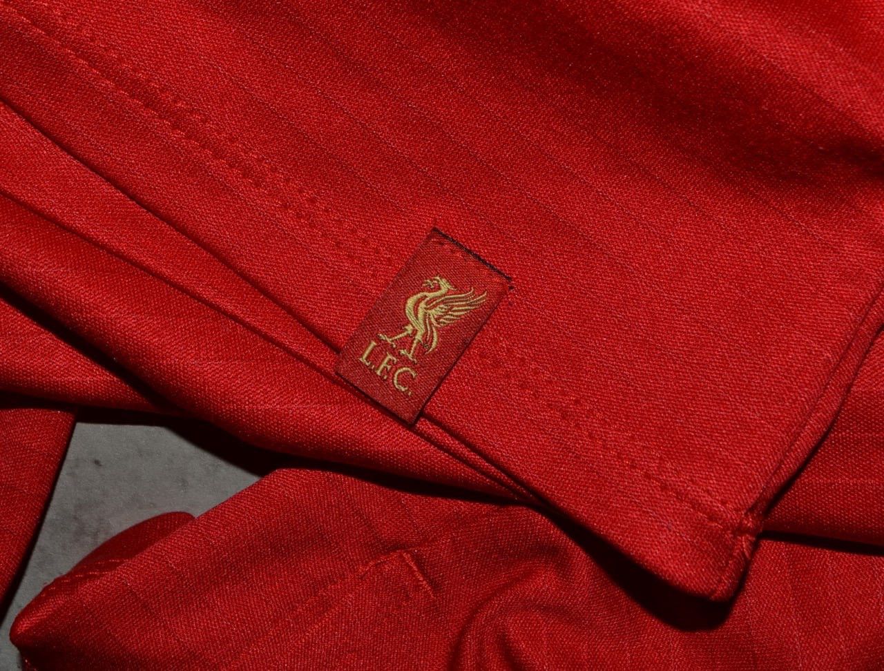 New Balance New Balance FC LIVERPOOL TRAINING SOCCER SHIRT JERSEY SIZE M Size US M / EU 48-50 / 2 - 6 Thumbnail