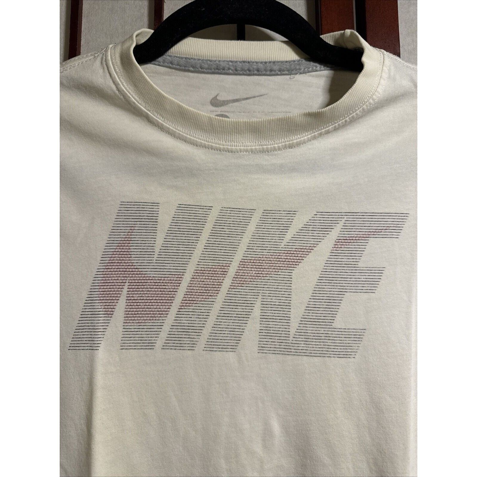 Nike Nike TEE women’s Logo shirt size Large White Swoosh Size L / US 10 / IT 46 - 6 Thumbnail