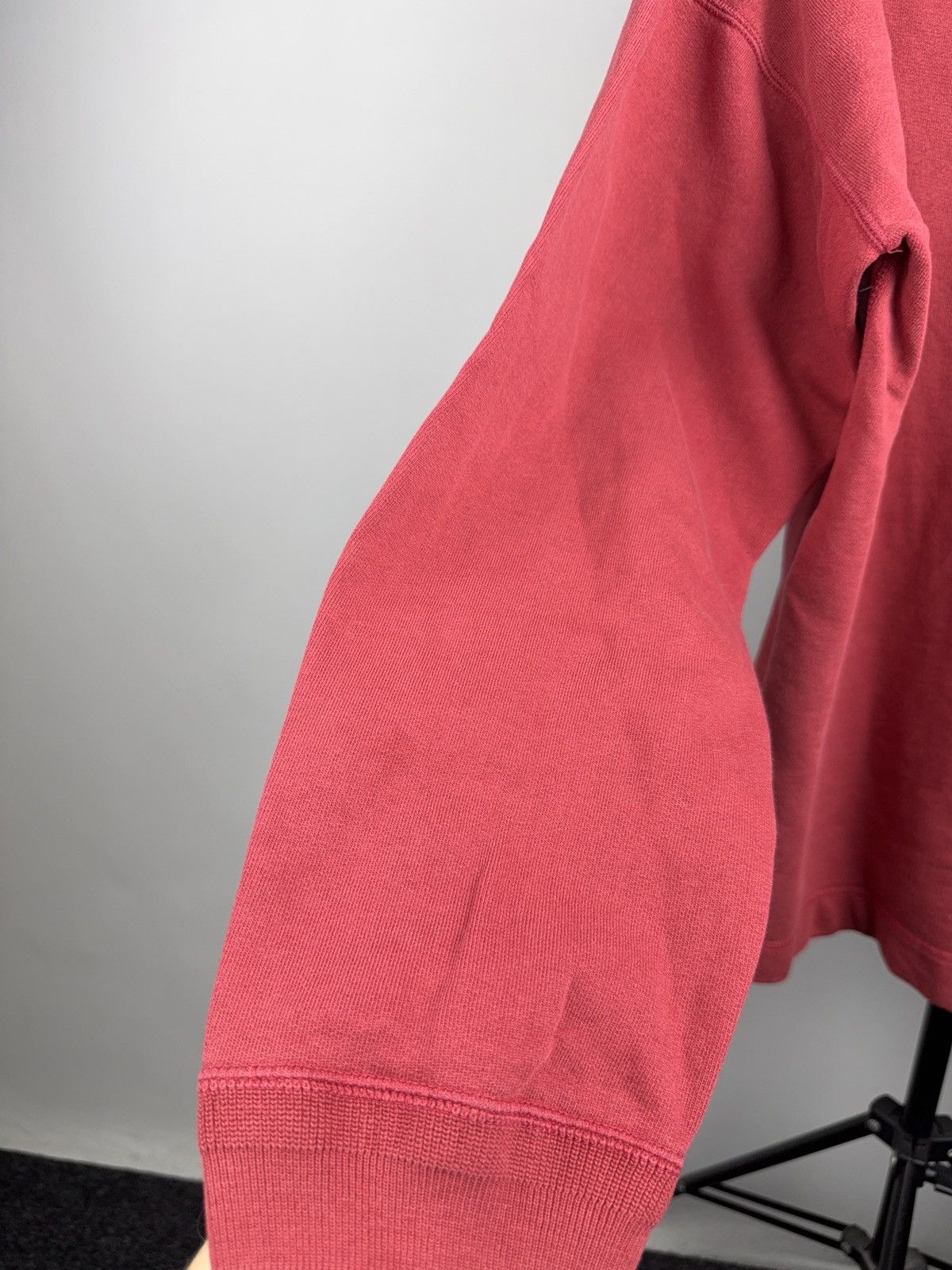Levi's 90s Vintage Levi’s Red Henley Sweatshirt Made in Portugal Size US L / EU 52-54 / 3 - 15 Thumbnail