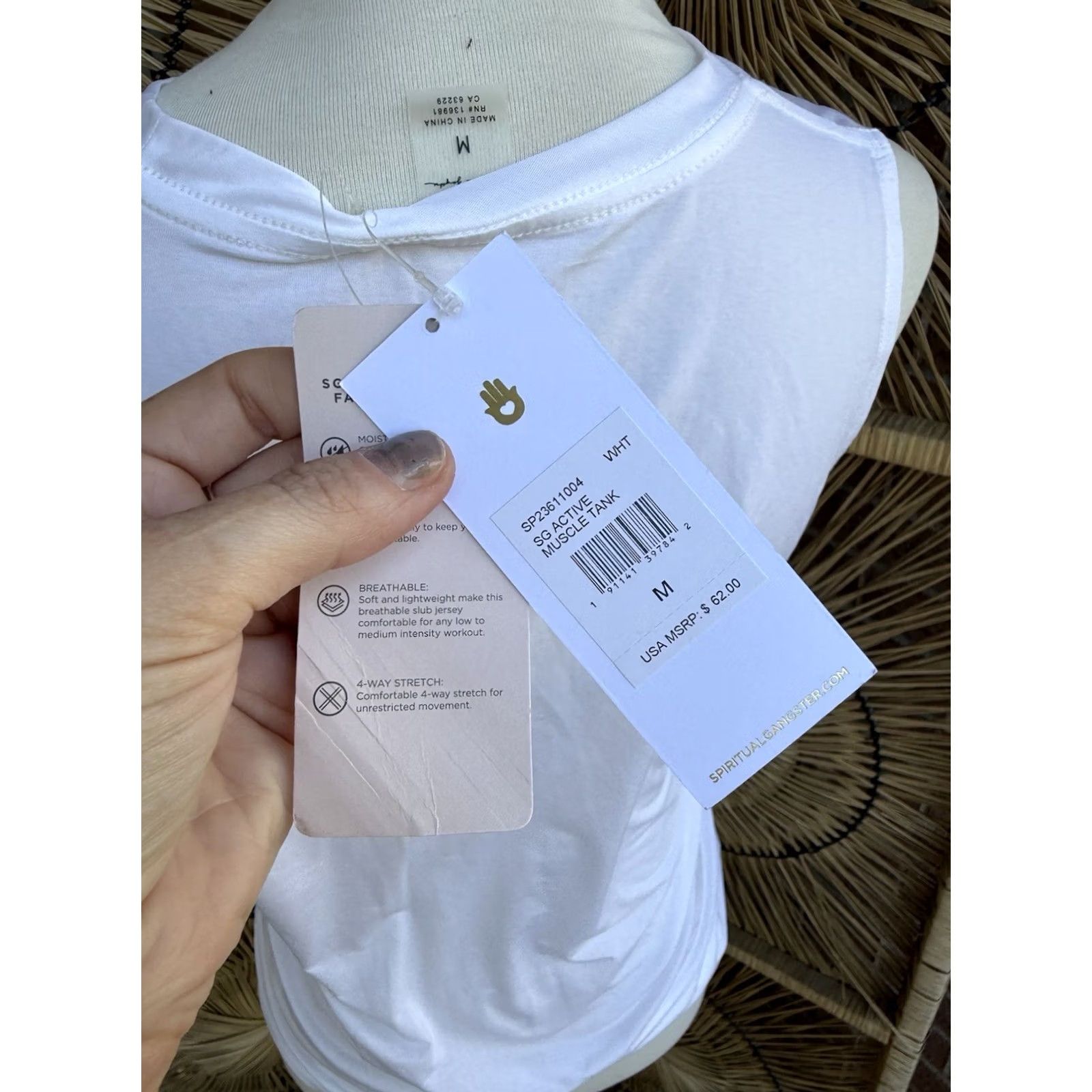 Spiritual Gangster Spiritual Gangster Tank Women M White Sleeveless Muscle NWT Activewear Shirt Short title Size ONE SIZE - 4 Thumbnail