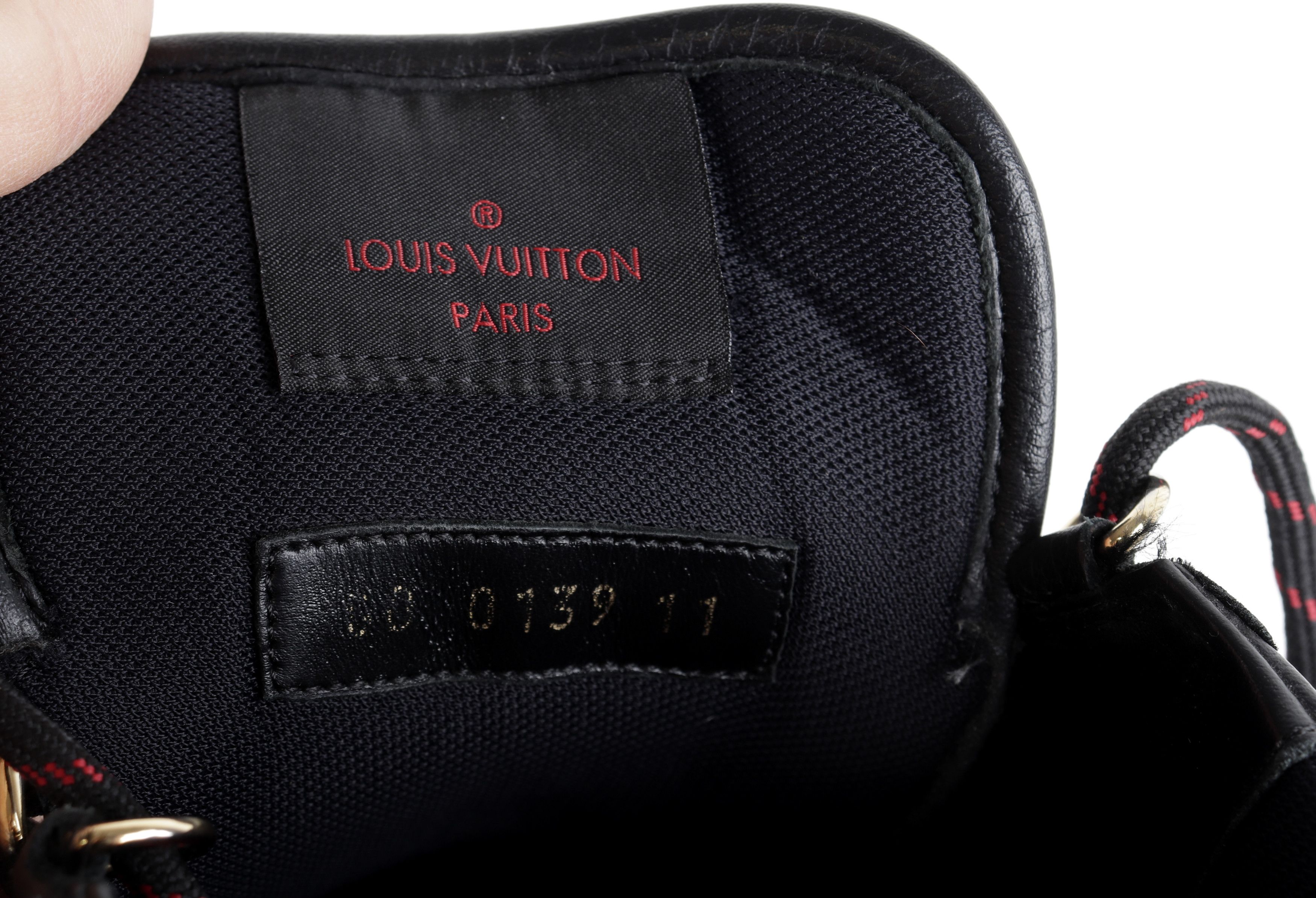 Louis Vuitton LOUIS VUITTON Black Leather Gold Hardware LV Logo Sneakers Size US 12 / EU 45 - 9 Thumbnail
