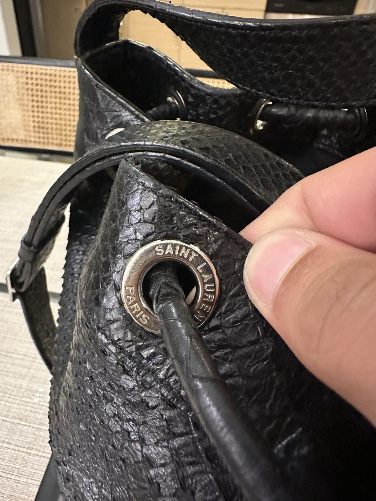 Saint Laurent Paris Saint Laurent Paris python bucket bag Size ONE SIZE - 8 Thumbnail