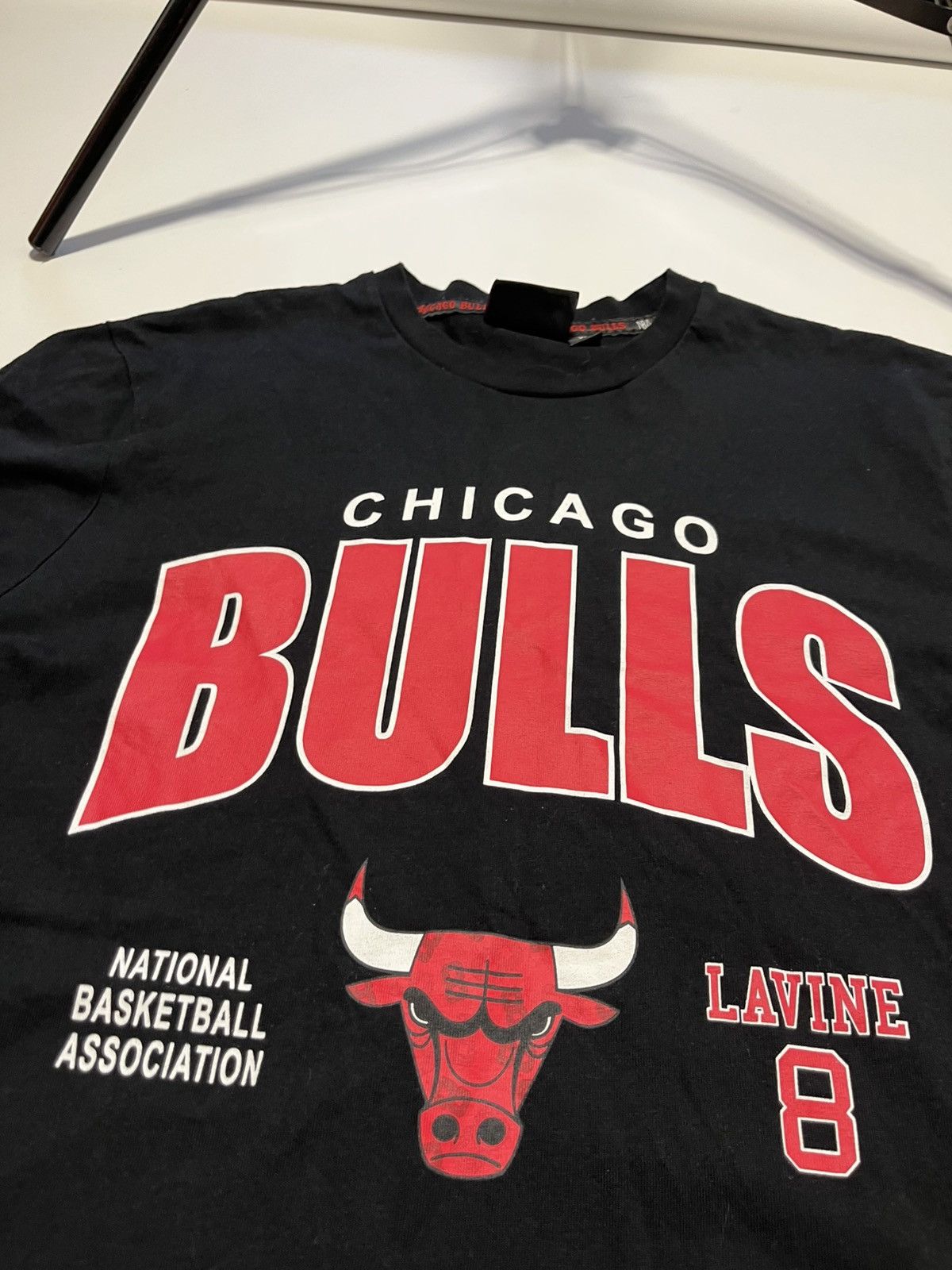 NBA Vintage Y2K CHICAGO BULLS NBA LAVINE Tee Streetwear Style Size US XL / EU 56 / 4 - 3 Thumbnail