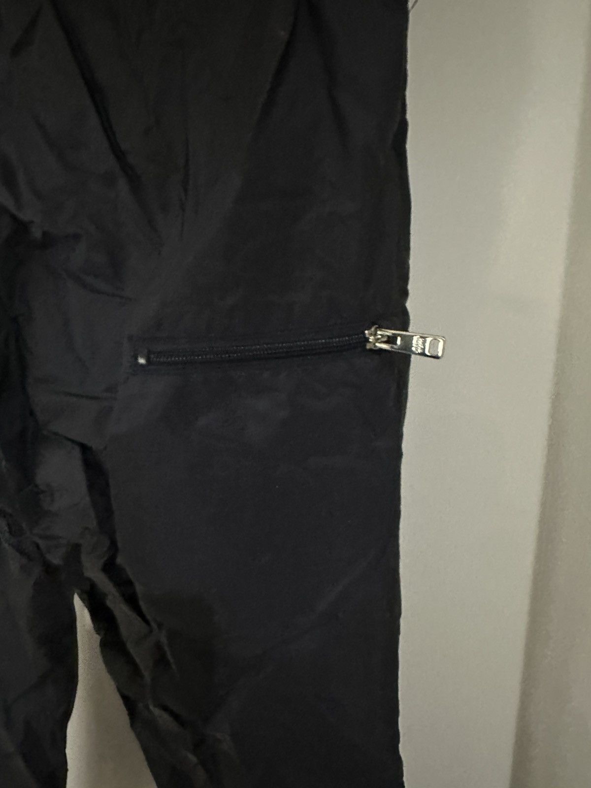 Prada Prada nylon trousers W32 Size US 32 / EU 48 - 4 Thumbnail