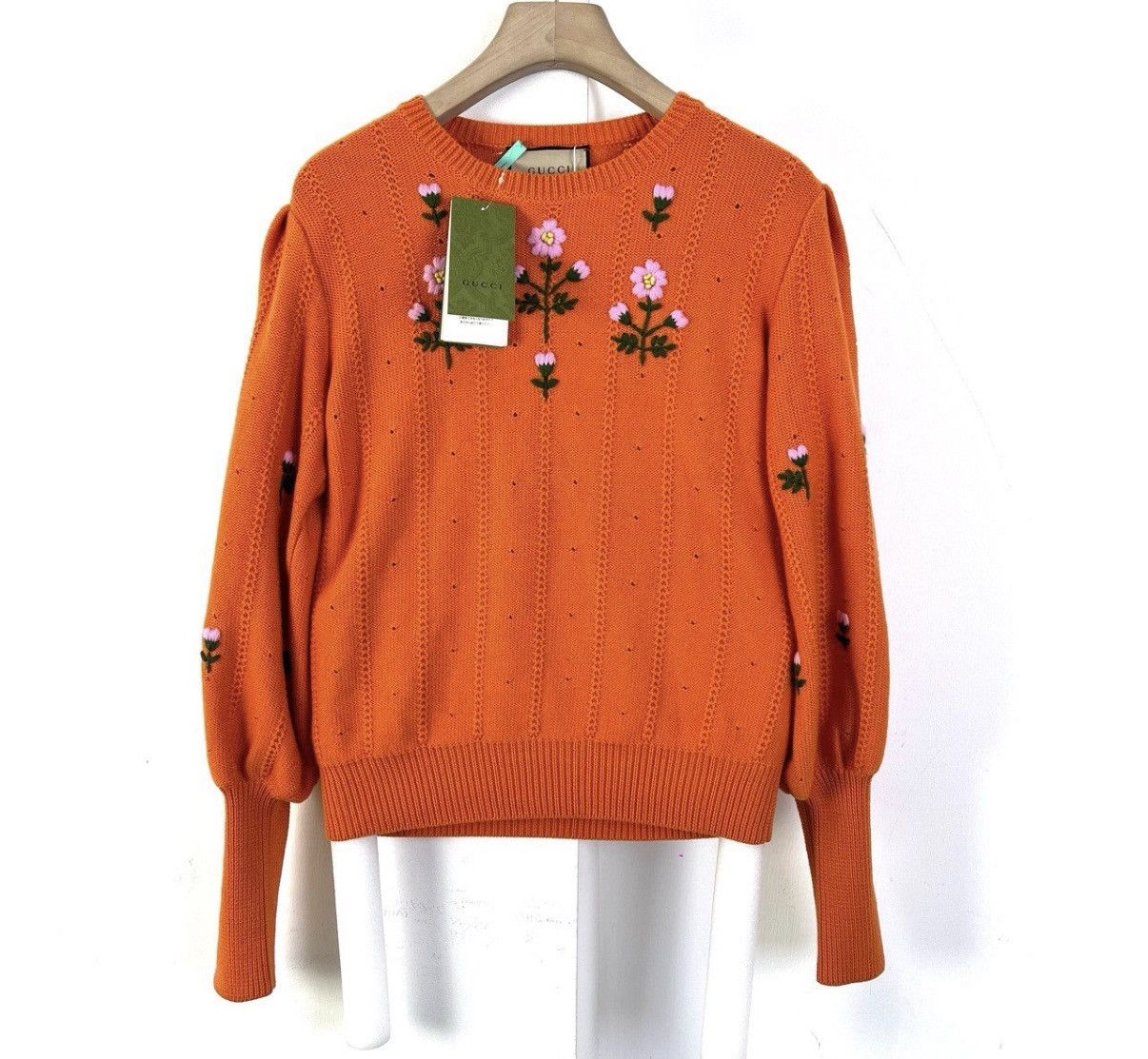 Gucci Gucci Small Flower Embroidered Puff Sleeve Sweater K12 Size M / US 6-8 / IT 42-44 - 1 Thumbnail