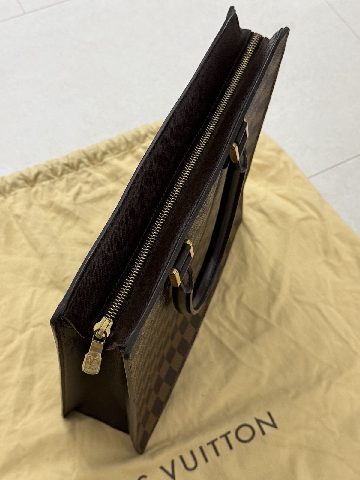 Louis Vuitton Louis Vuitton Damier Ebene Sac Plat Size ONE SIZE - 10 Thumbnail