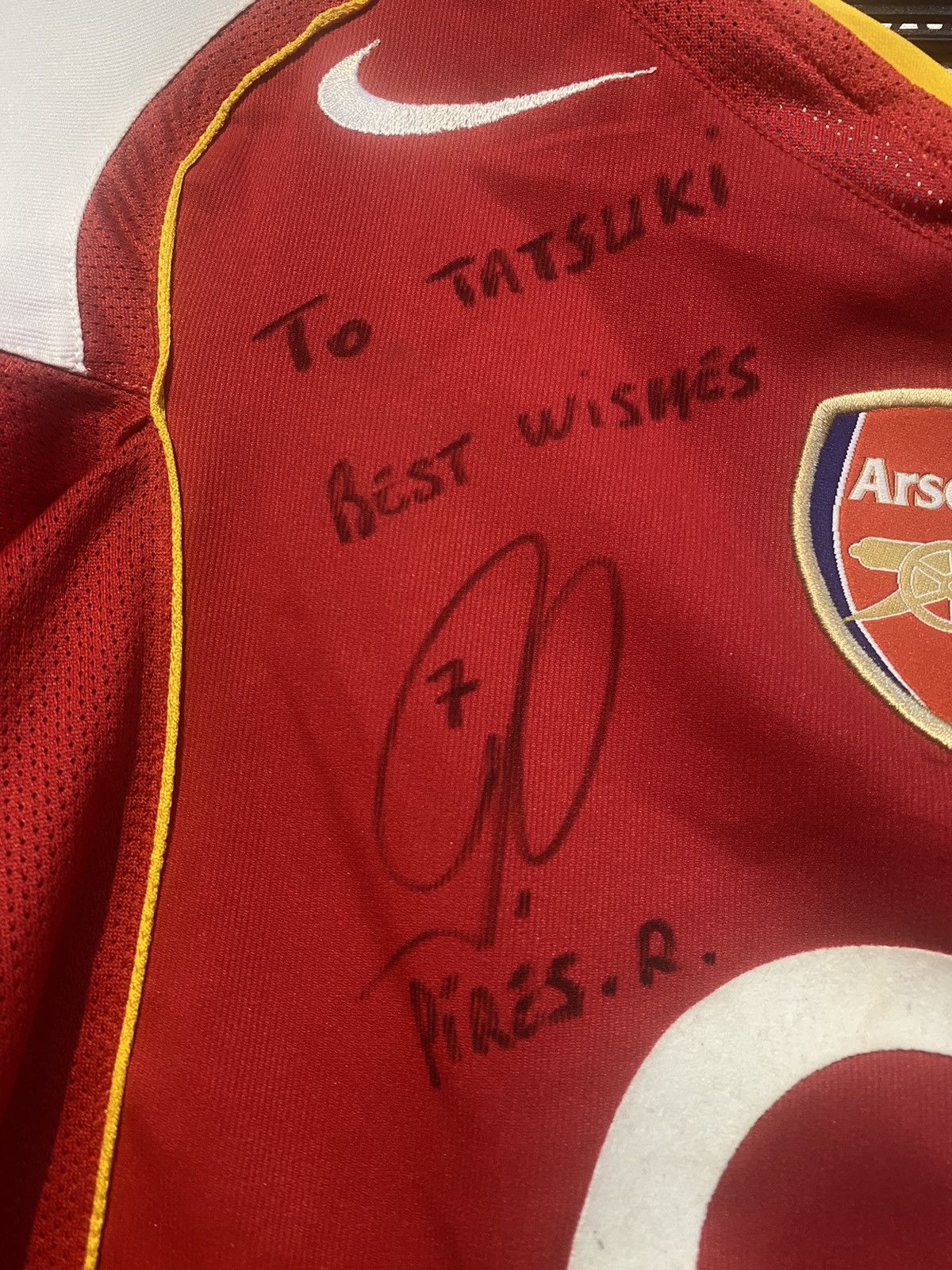 Nike VINTAGE Nike Arsenal Football Signed By Robert Pires Size US XS / EU 42 / 0 - 17 Thumbnail