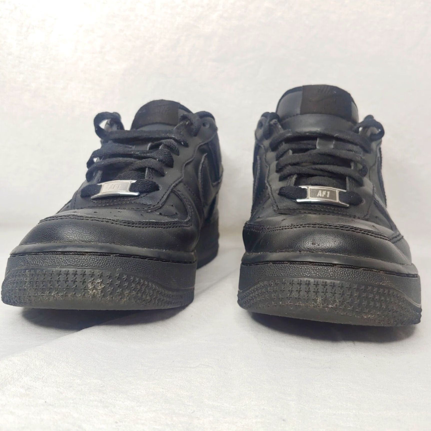 Nike Nike Air Force 1 Shoes Women 7.5 Black Low Top Sneaker Lace Up Athletic Comfort Size M / US 6-8 / IT 42-44 - 3 Thumbnail
