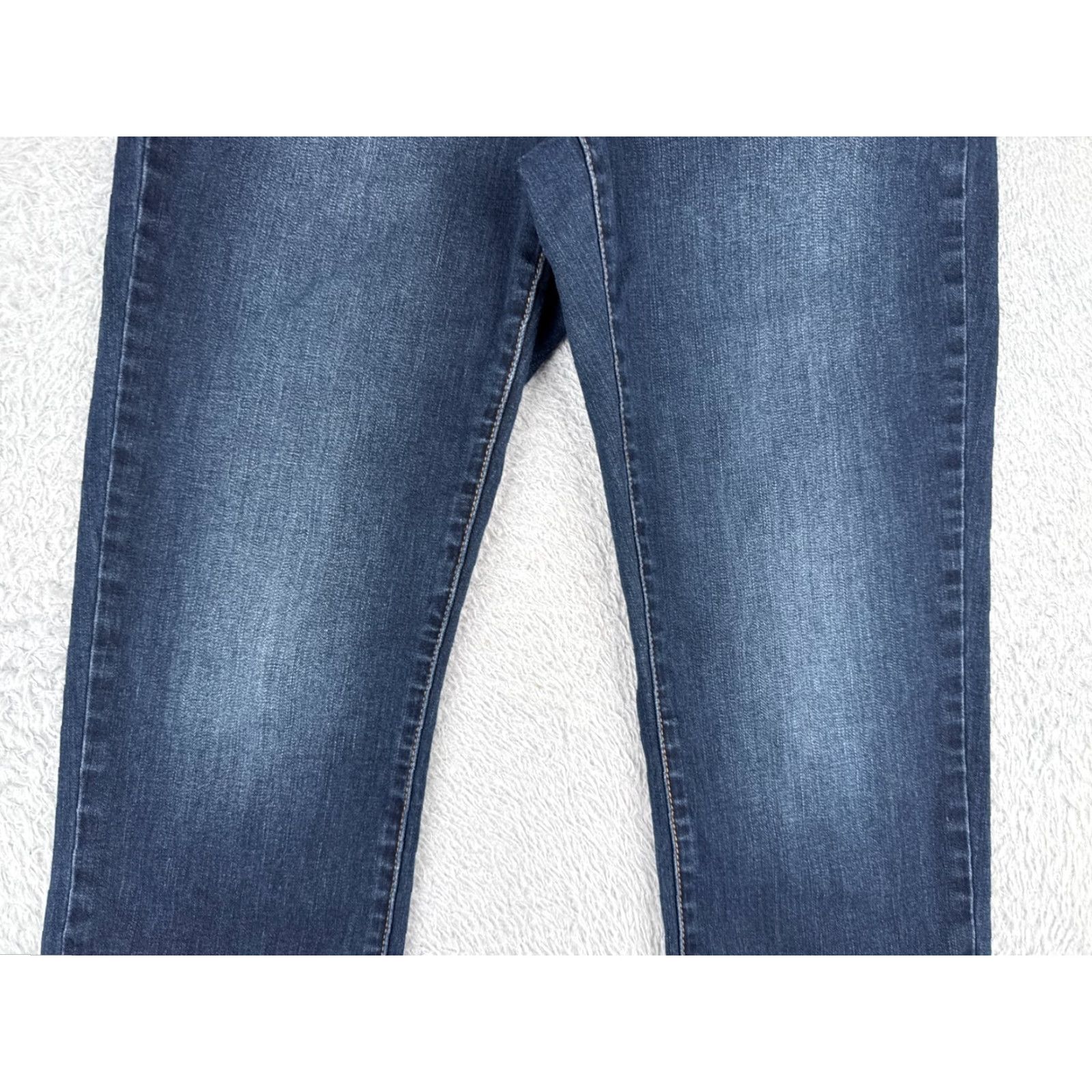 Nine West Nine West Jeans Capri Blue Denim 27x23 Regular Medium Blue 90s Western Womens Size 6 Size 28" / US 6 / IT 42 - 3 Thumbnail