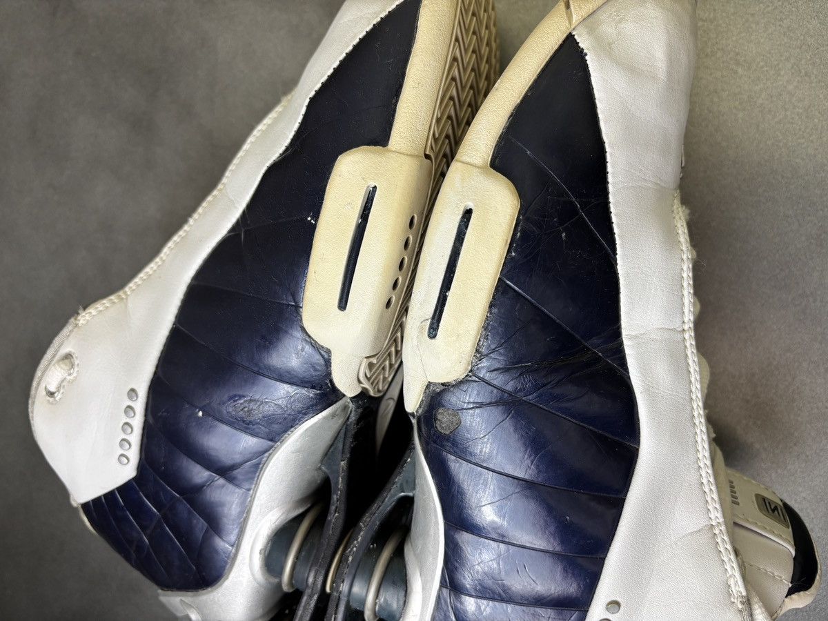 Nike × Vintage OG 2001 Nike Shox BB4 Vintage Nike Vince Carter Basketball Size US 10.5 / EU 43-44 - 7 Thumbnail