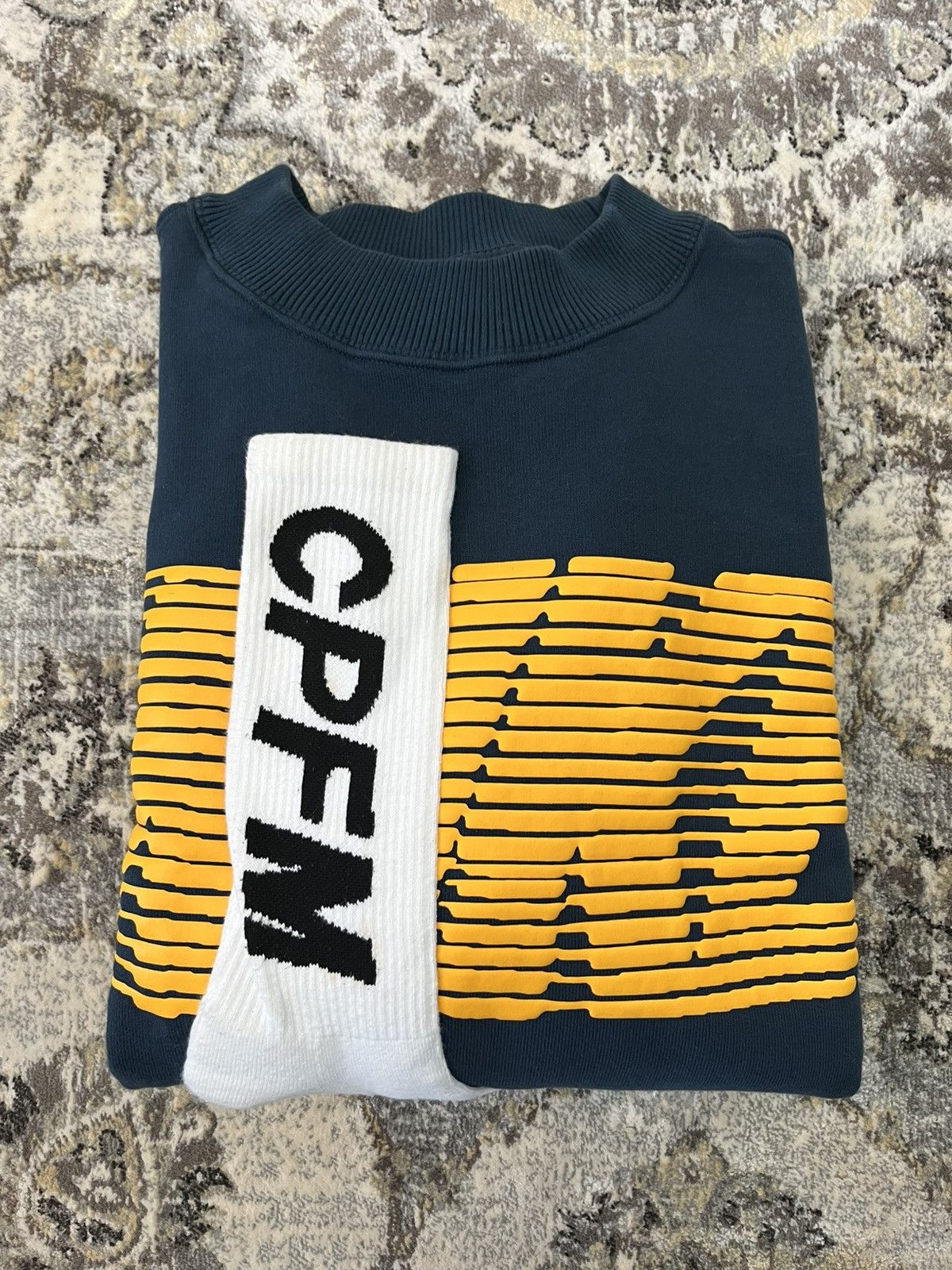 ☆ NIKE x Cactus Plant Flea Market Hoop Crewneck ☆ Buy Nike x Cactus Plant Flea Market Hoop Crewneck 'Light