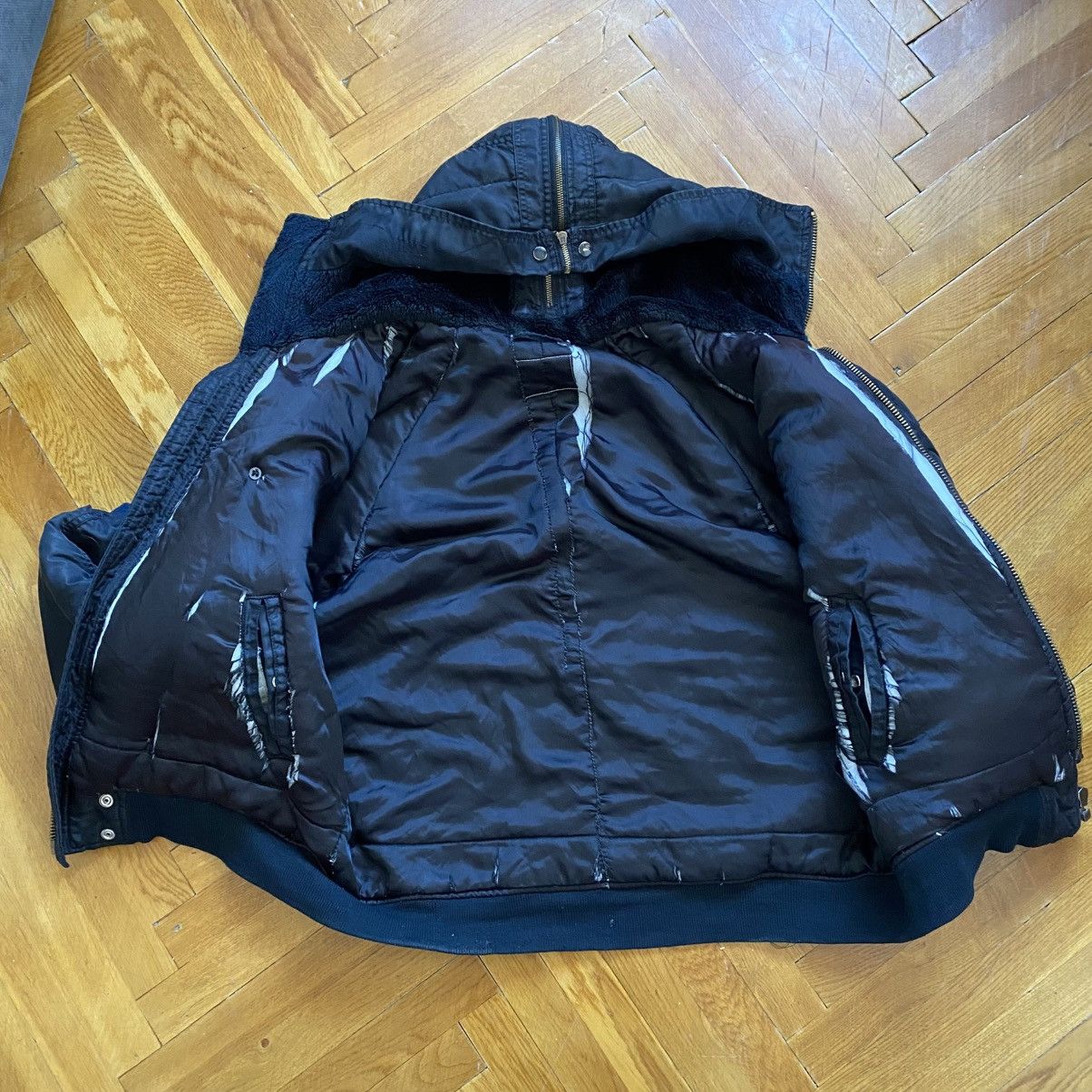 Alpha Industries VINTAGE ALPHA INDUSTRIES DISTRESSED BAGGY BOMBER WITH HOOD Size US XL / EU 56 / 4 - 12 Thumbnail