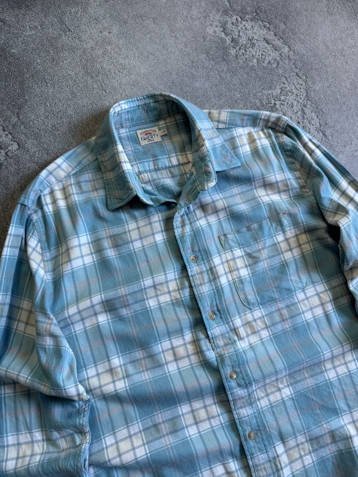 Faherty Faherty L/size flannel chekered plaid shirt 👔 button up Size US L / EU 52-54 / 3 - 2 Thumbnail