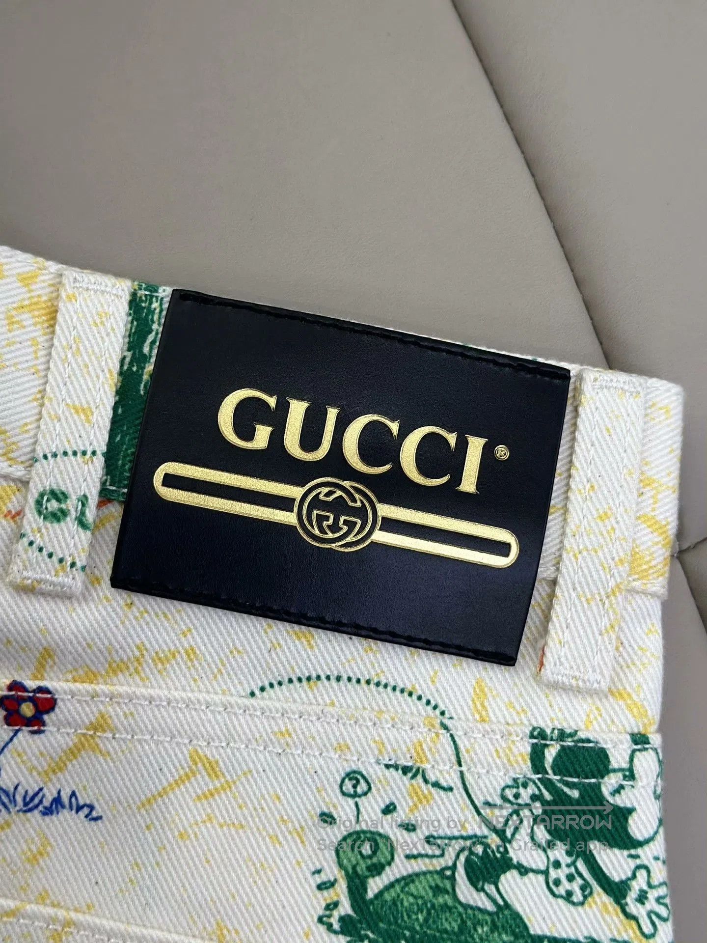 Gucci Gucci Mickey Print White Denim Shorts. Size 25" / US 0 / IT 36 - 5 Thumbnail