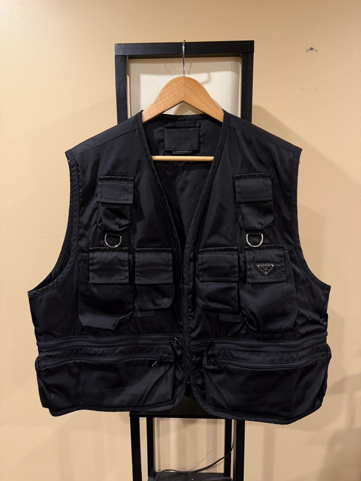 Prada Prada Re-Nylon 2023 Cargo Utility Multi Pocket Black Vest Size US XXL / EU 58 / 5 - 2 Thumbnail