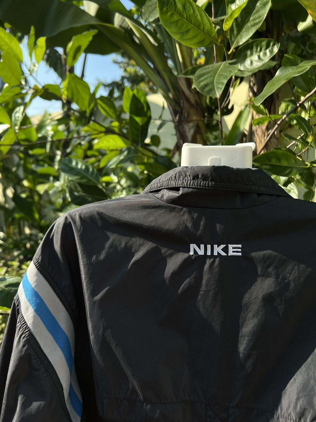 Nike × Vintage 90's NIKE RARE BASKETBALL RETRO Y2K SWOOSH LOGO JACKET Size US M / EU 48-50 / 2 - 9 Thumbnail