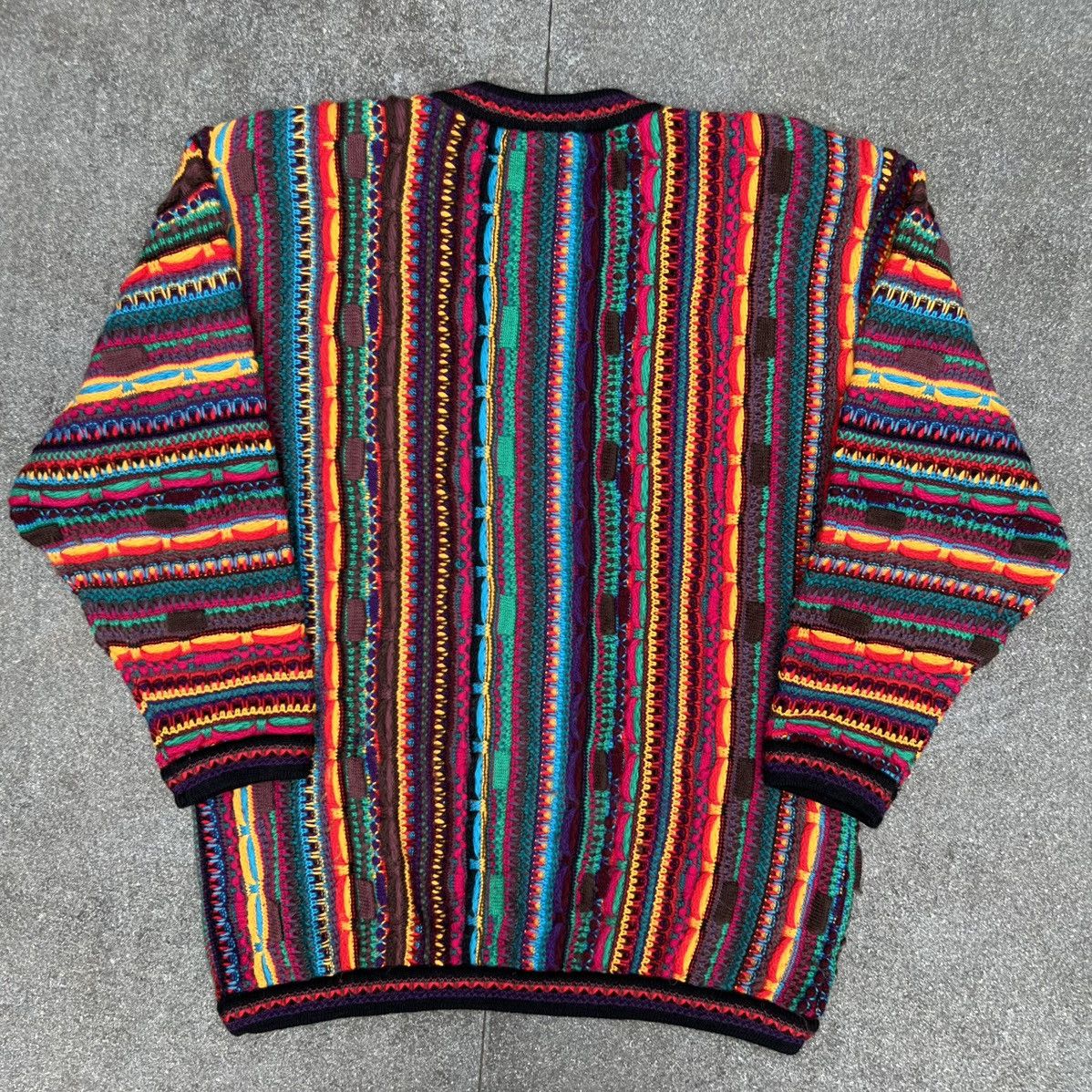 Coogi × Vintage Crazy Vintage Coogi 3D Cable Knitwear Size US L / EU 52-54 / 3 - 3 Thumbnail