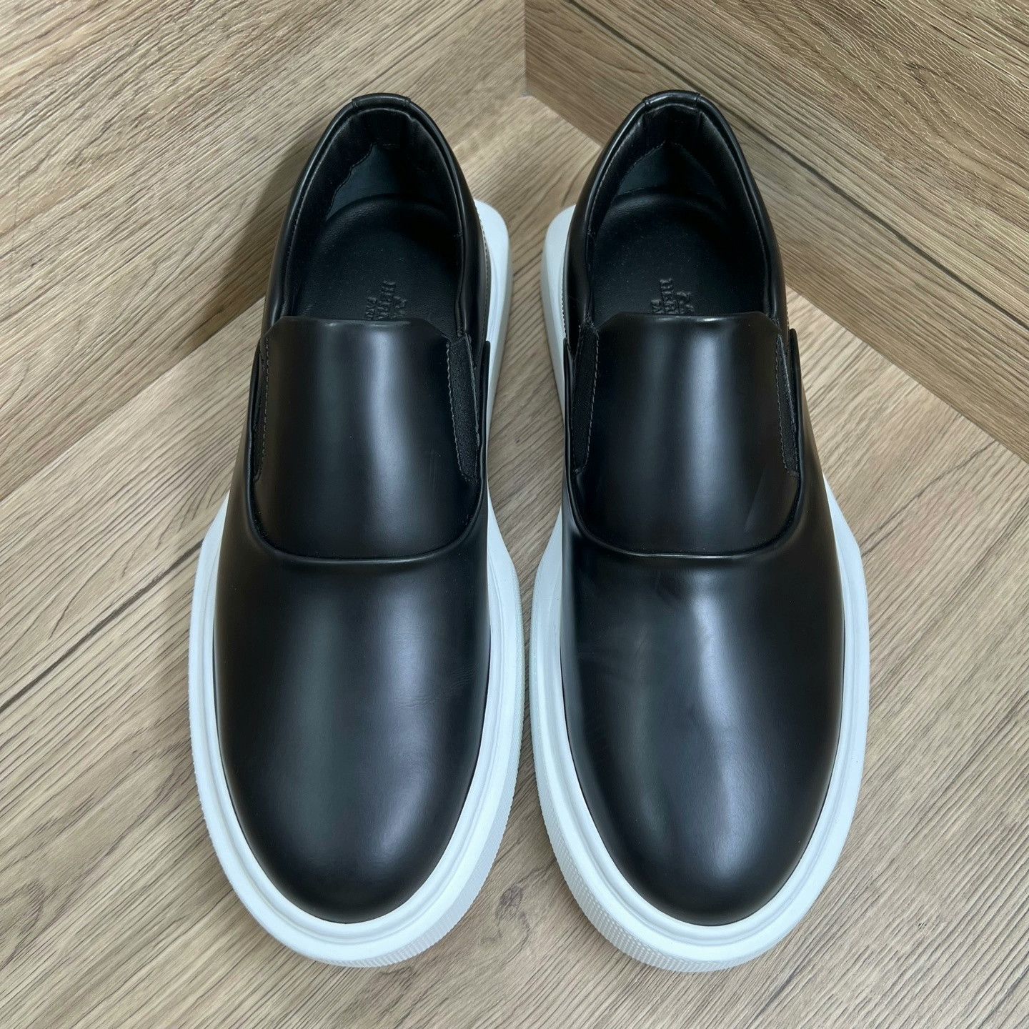 Hermes Hermes Hiro Black White Slip-On Shoes Size US 8 / EU 41 - 2 Thumbnail