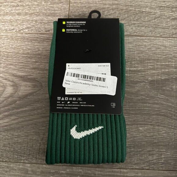 Nike NWT Nike Classic Soccer Knee High Socks Green Pair Size Wome Size ONE SIZE - 4 Thumbnail