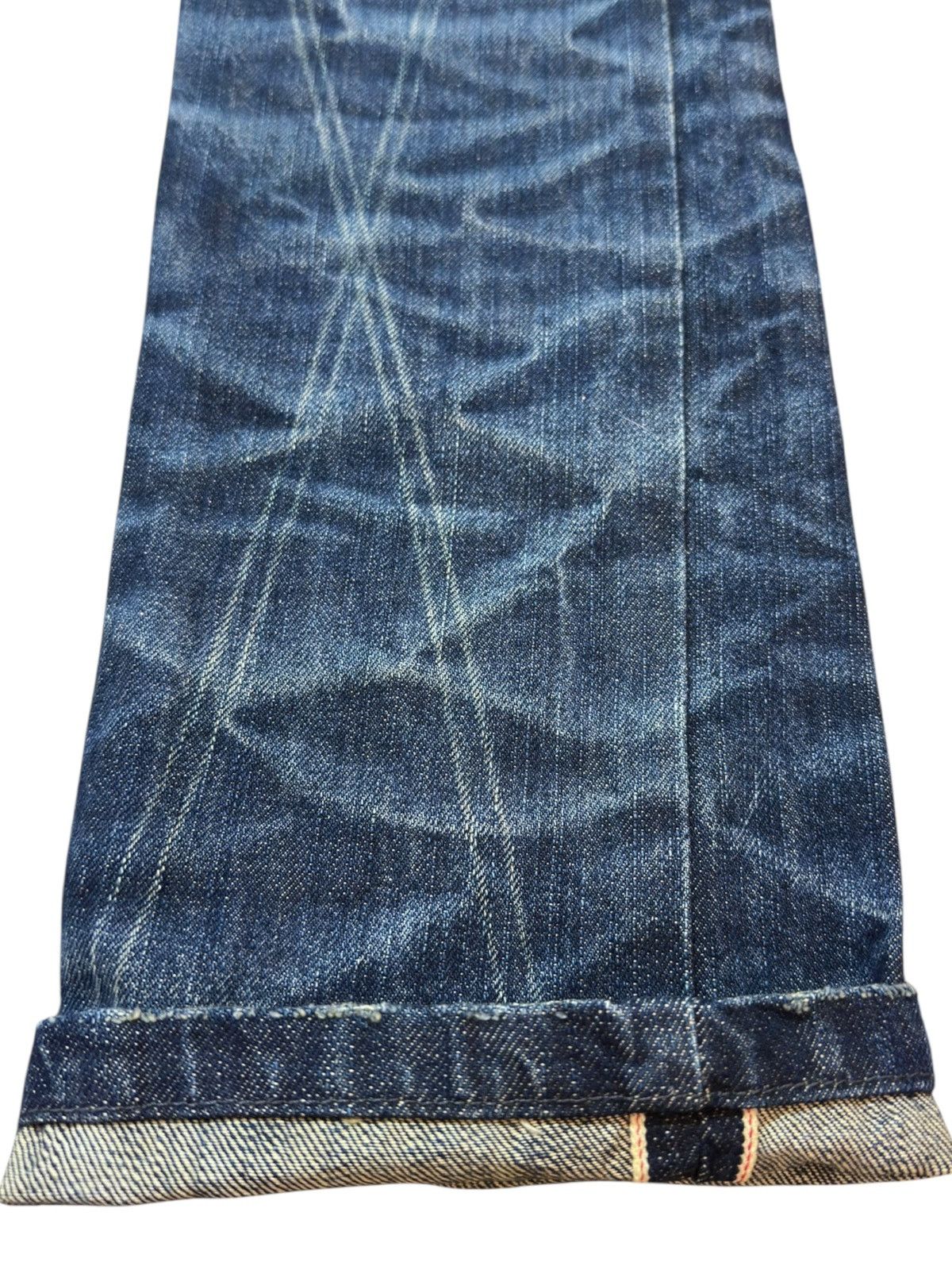 20471120 Vintage 2426 Selvedge Whiskers Distressed Denim Size US 31 - 3 Thumbnail